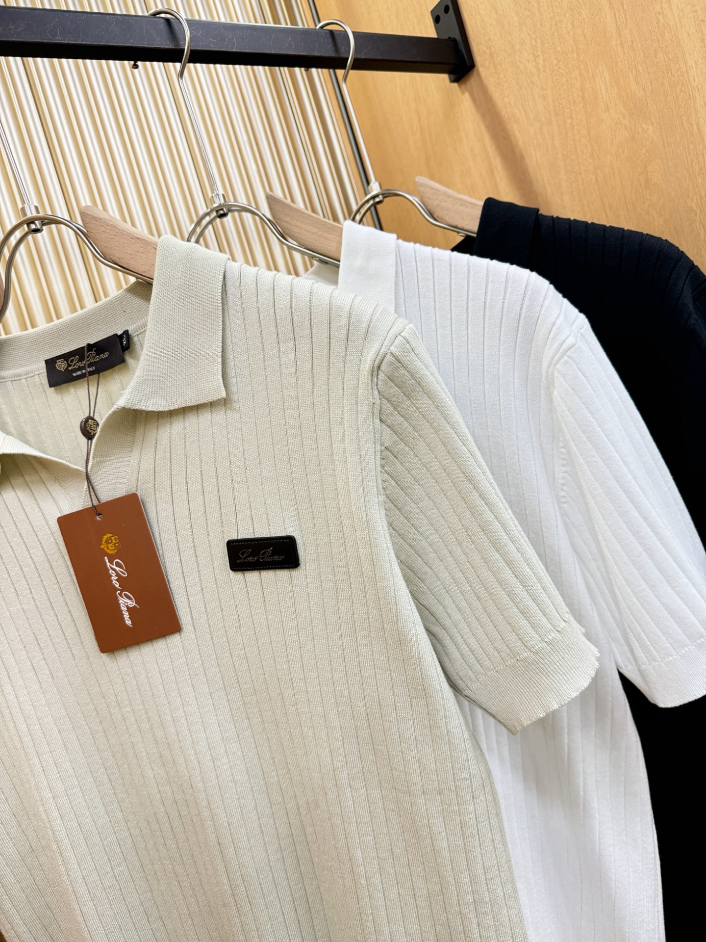 Loro Piana诺悠翩雅 2025春夏新品针织短袖，进口针织面料，手感柔软。顶级进口私货，时尚设计潮