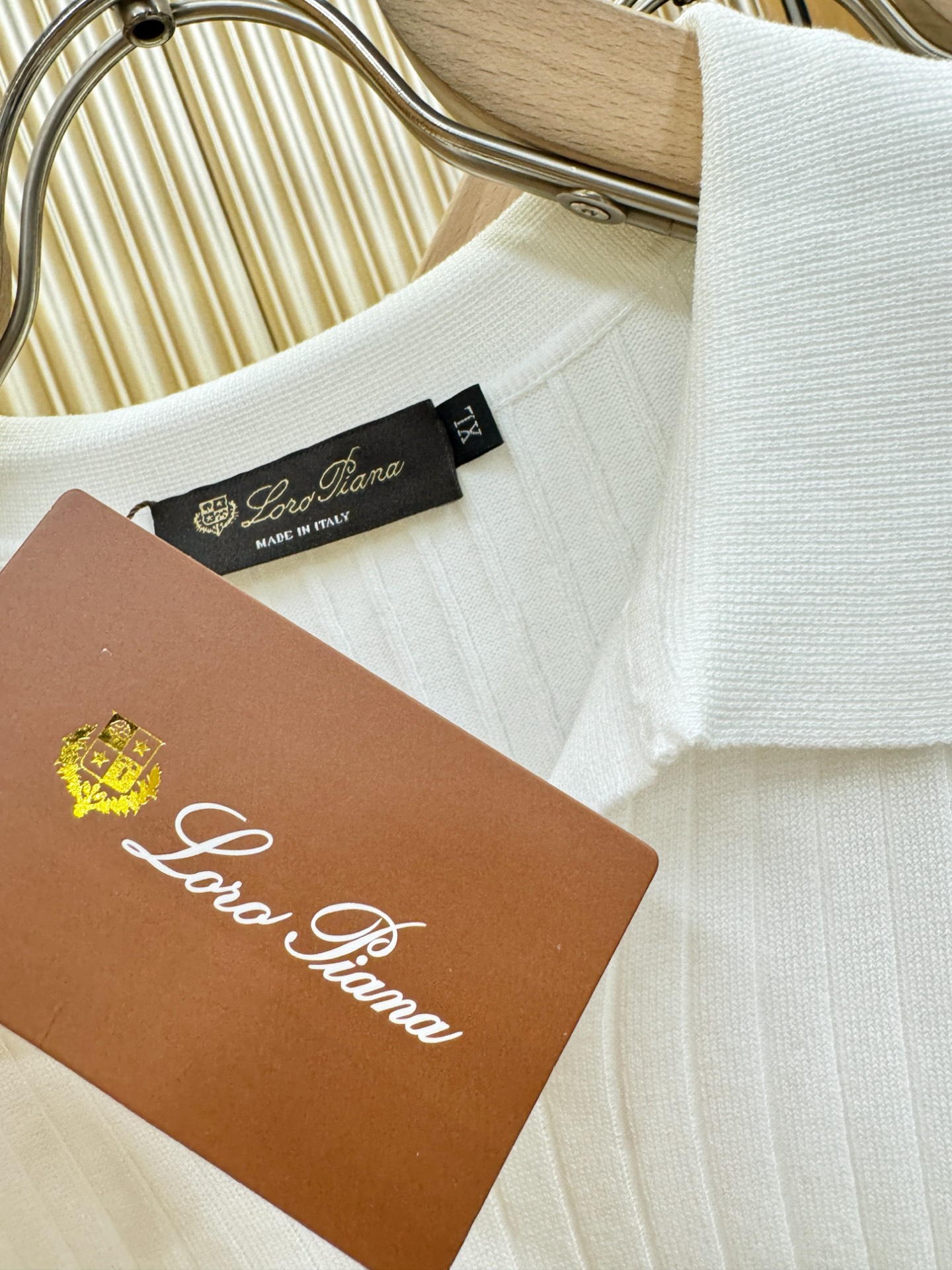 Loro Piana诺悠翩雅 2025春夏新品针织短袖，进口针织面料，手感柔软。顶级进口私货，时尚设计潮