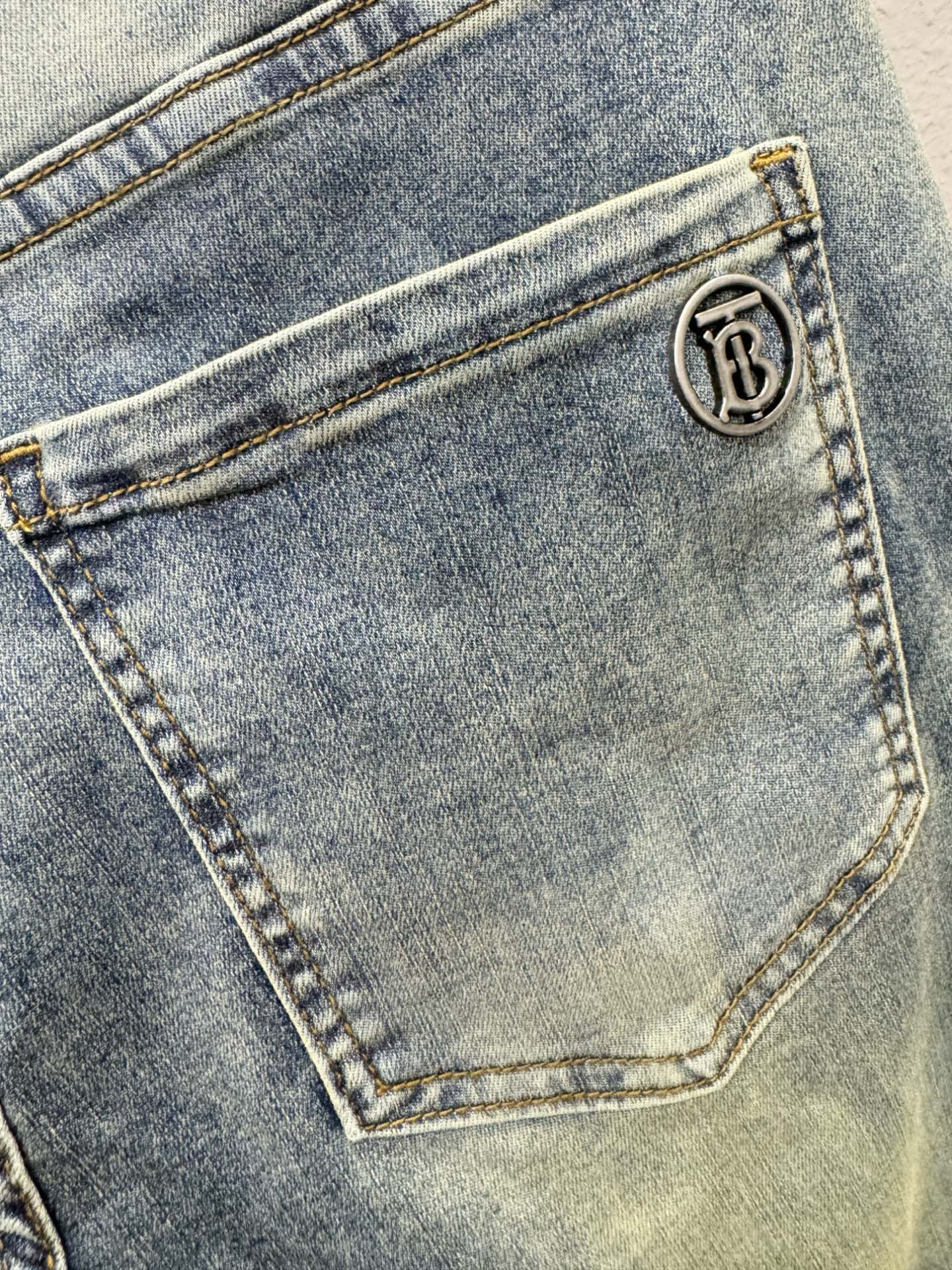 Burberry 2025 Classic Logo Design Jeans - Premium Denim, Three Labels 8 i1749382520939 4799 0 5