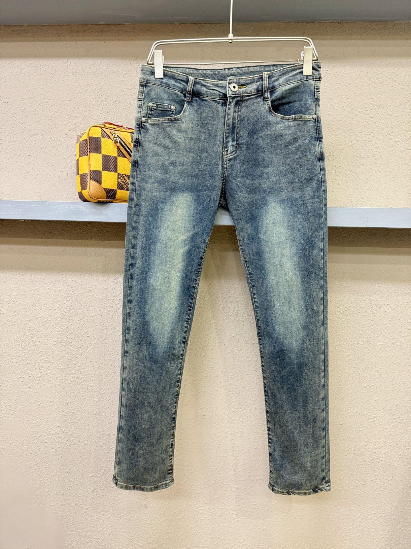 Armani 2025 Classic Logo Design Jeans -Original Hardware & Denim Fabric 2 i1749382645601 5582 0 0
