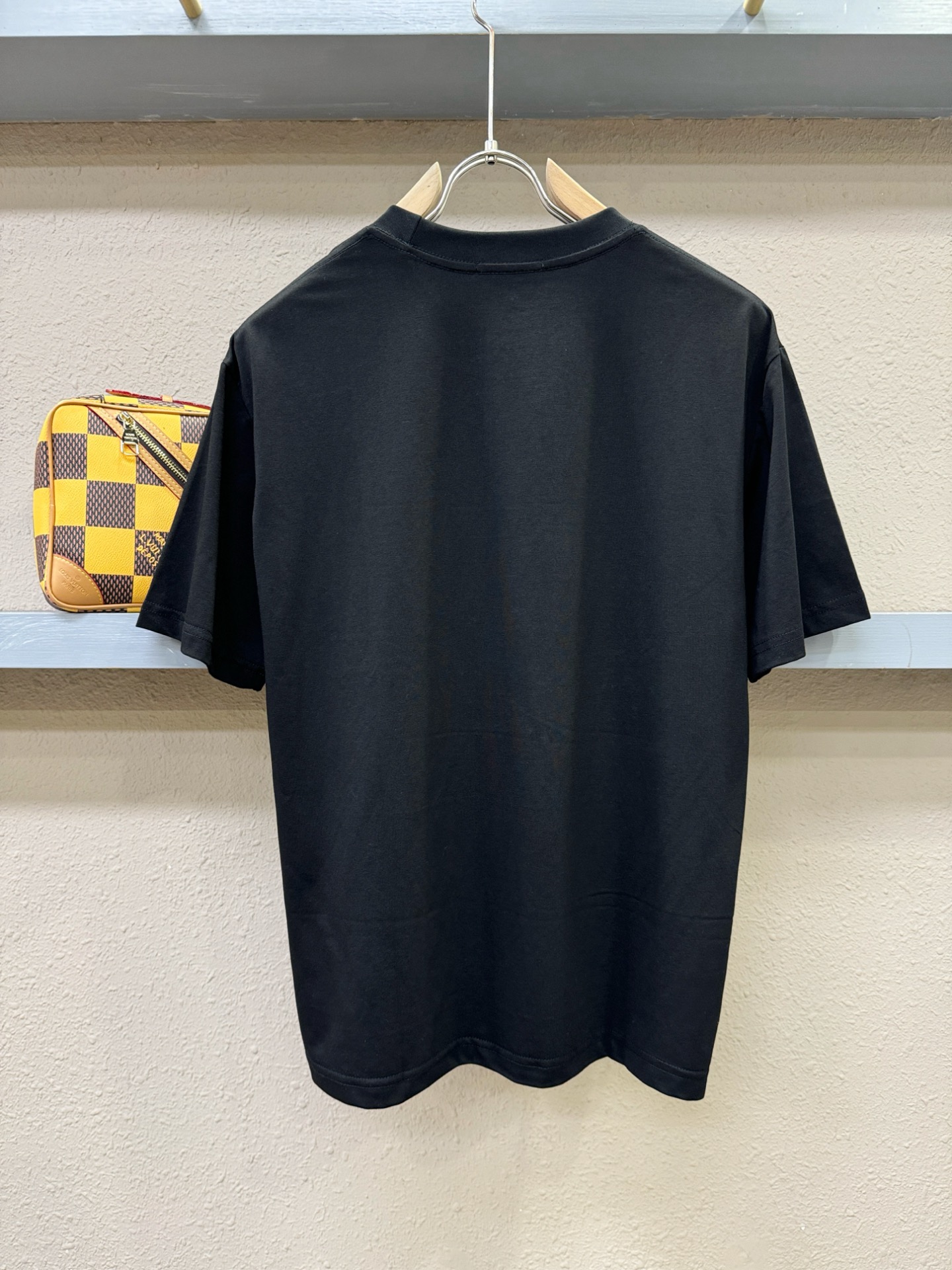 Prada Classic Logo T-Shirt | Soft Fabric, Premium Quality, Fashion Design 10 i1749382867359 9641 0 8