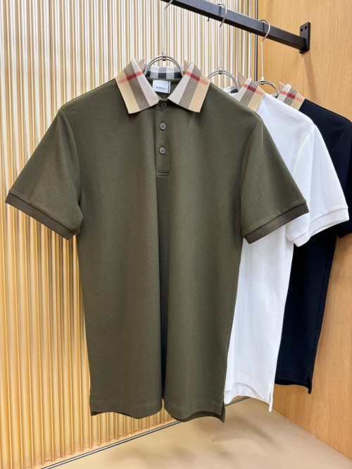 Burberry Men's Olive Green Polo Shirt with Iconic Check Collar