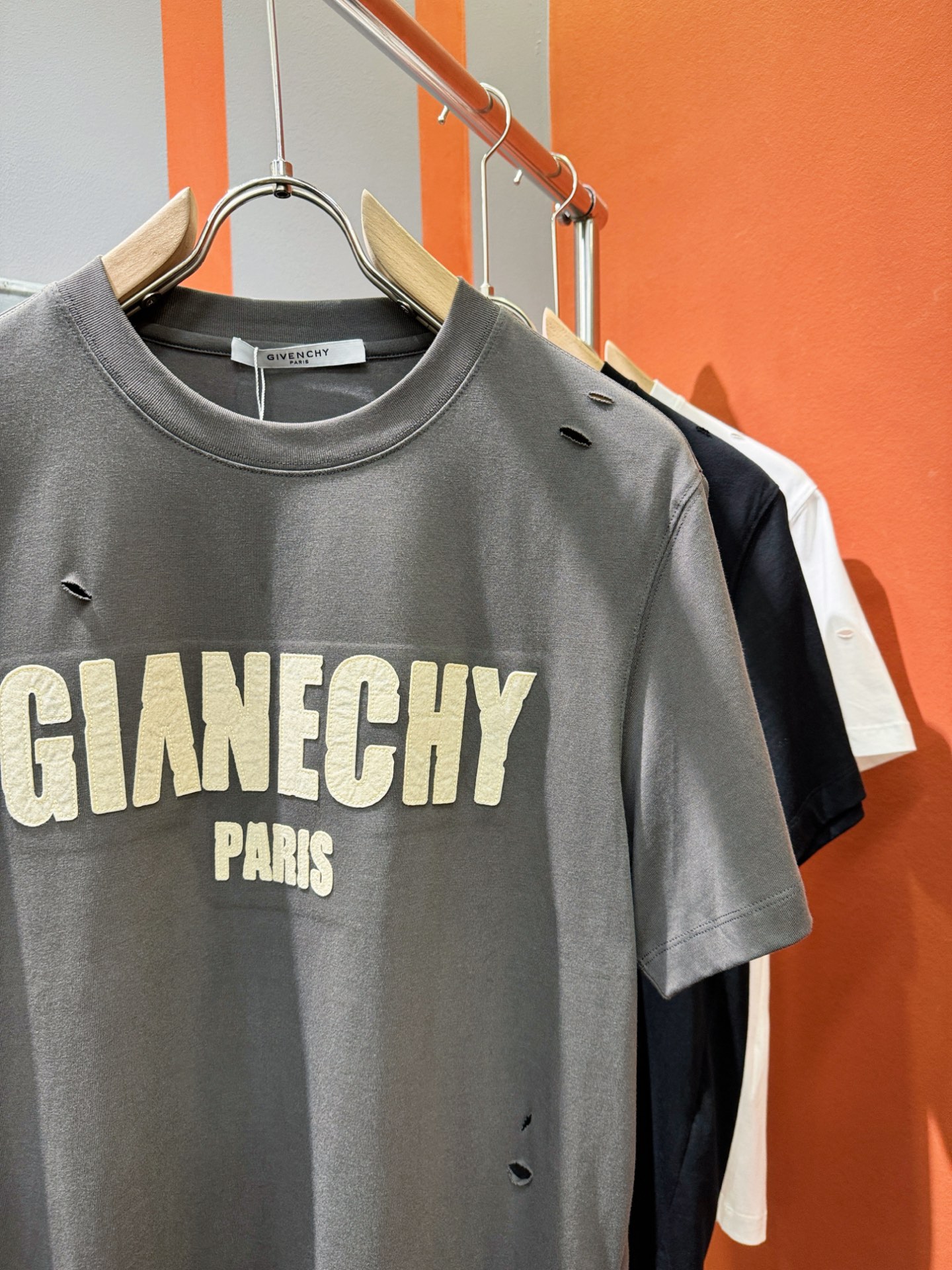  (最大可穿240斤) Givenchy 纪梵希 2025春夏新款短袖T恤！走秀图案时尚休闲短袖T恤衫！