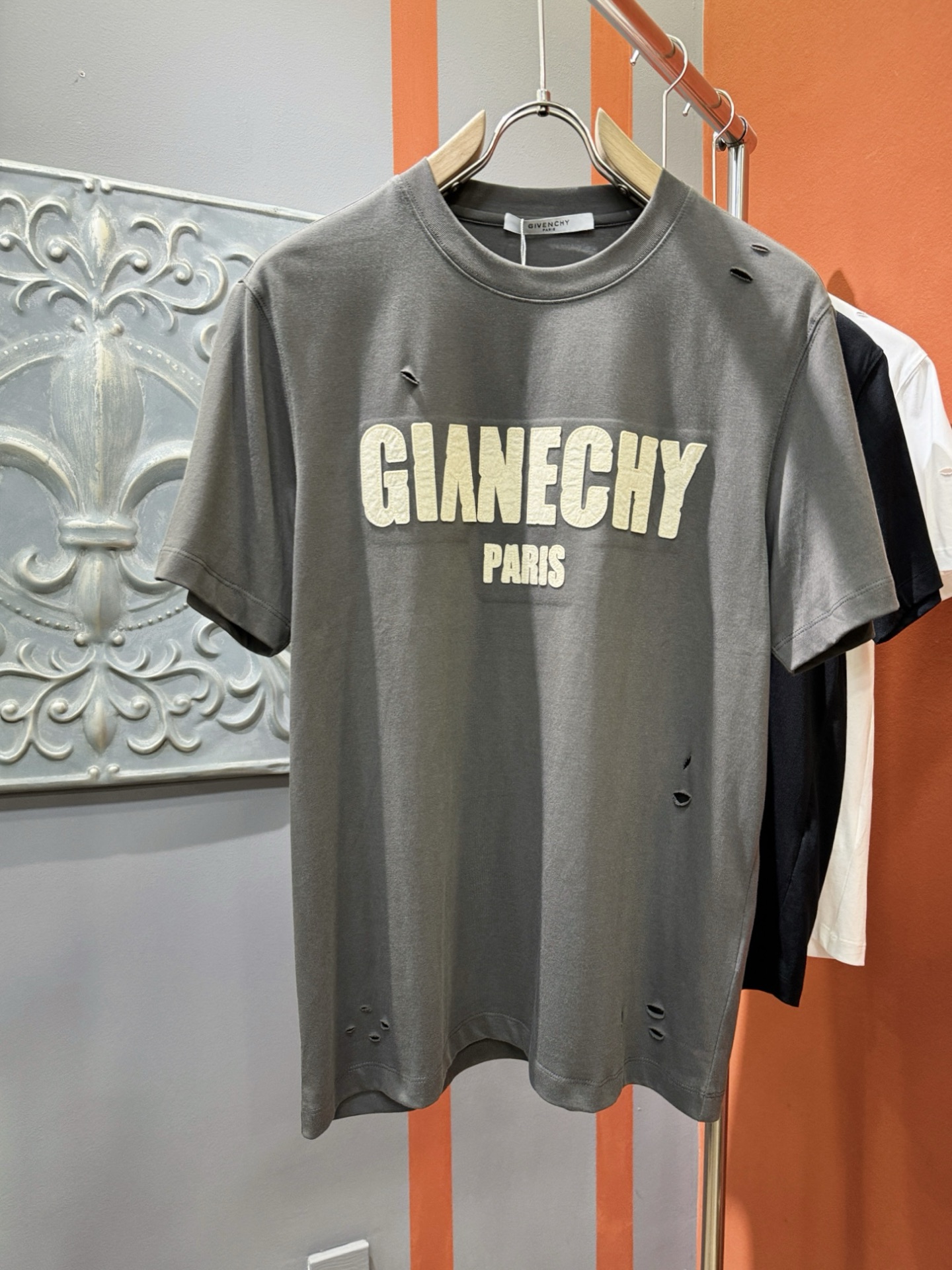  (最大可穿240斤) Givenchy 纪梵希 2025春夏新款短袖T恤！走秀图案时尚休闲短袖T恤衫！