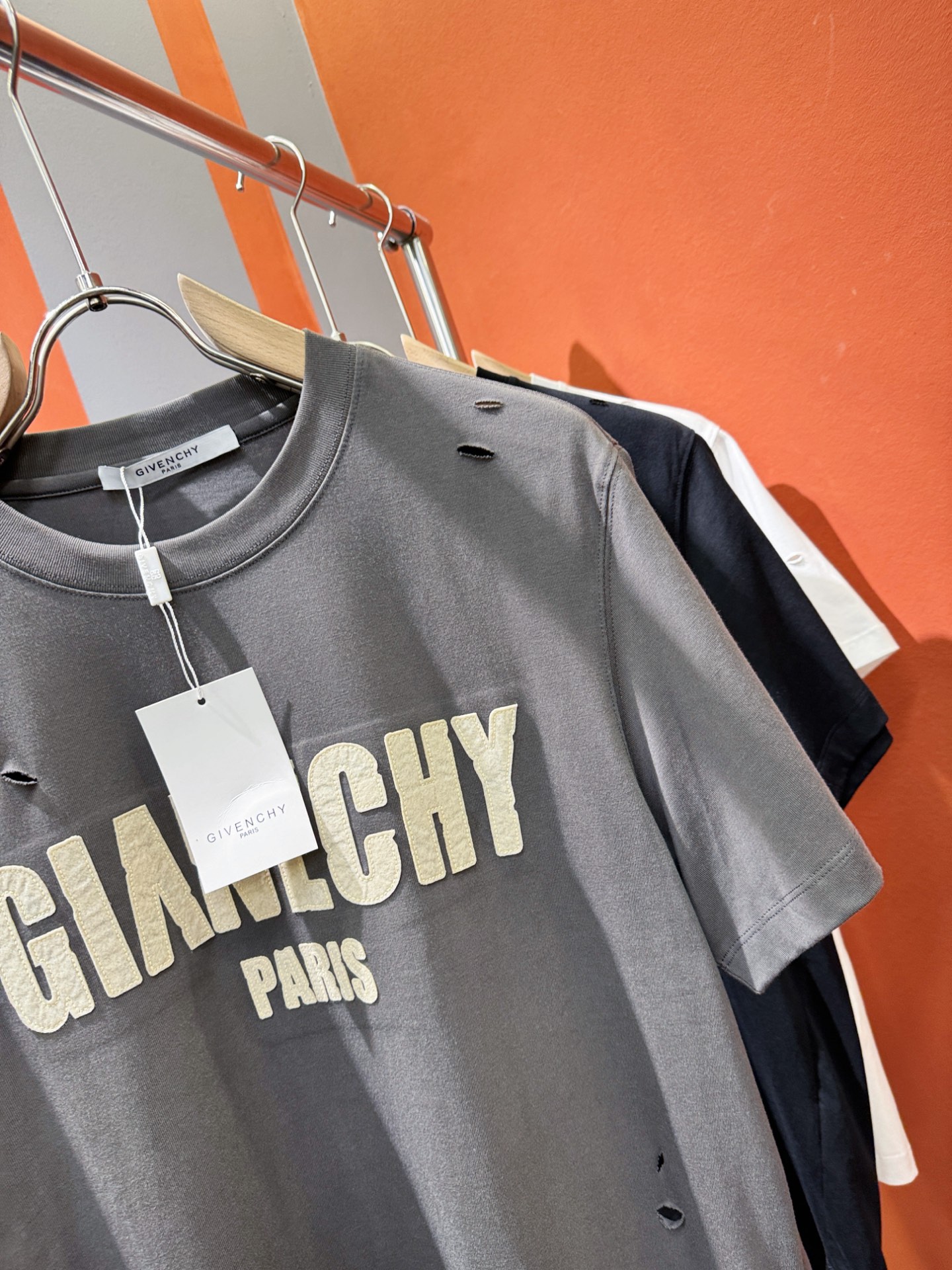  (最大可穿240斤) Givenchy 纪梵希 2025春夏新款短袖T恤！走秀图案时尚休闲短袖T恤衫！