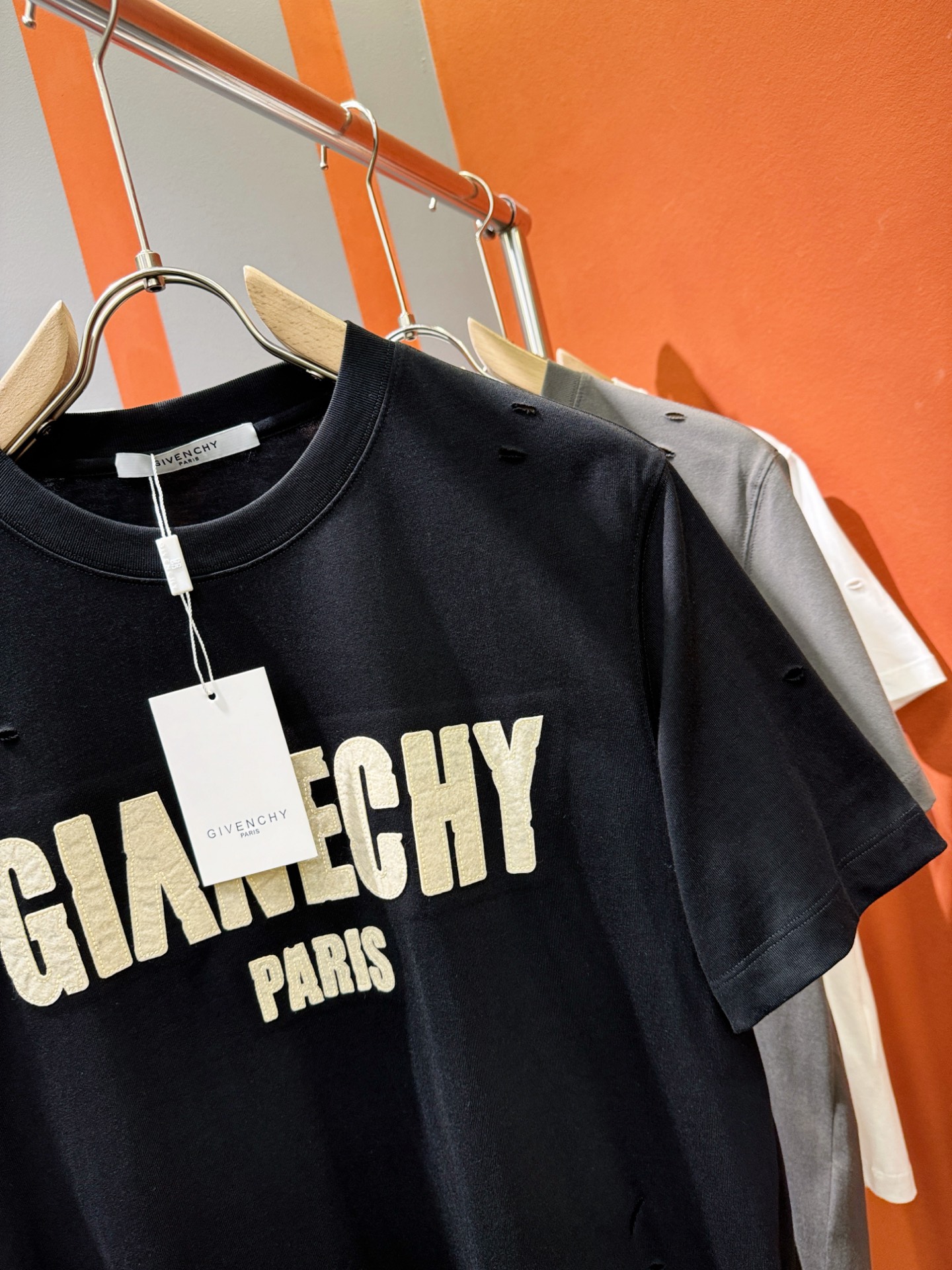  (最大可穿240斤) Givenchy 纪梵希 2025春夏新款短袖T恤！走秀图案时尚休闲短袖T恤衫！