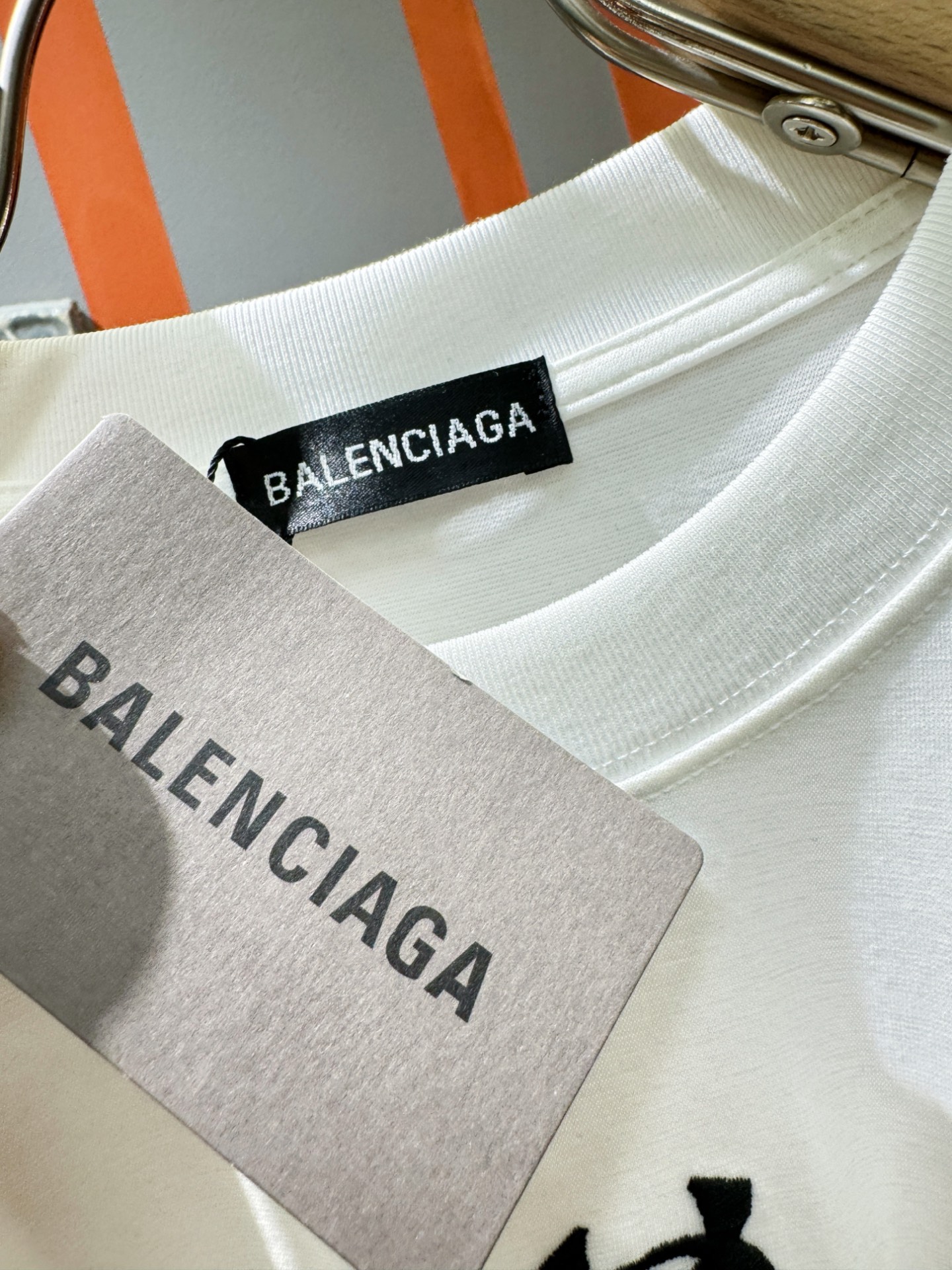  Balenciaga巴黎世家 顶级品质 2025款新品短袖！精选顶级原版面料，手感柔软。顶级进口私货，