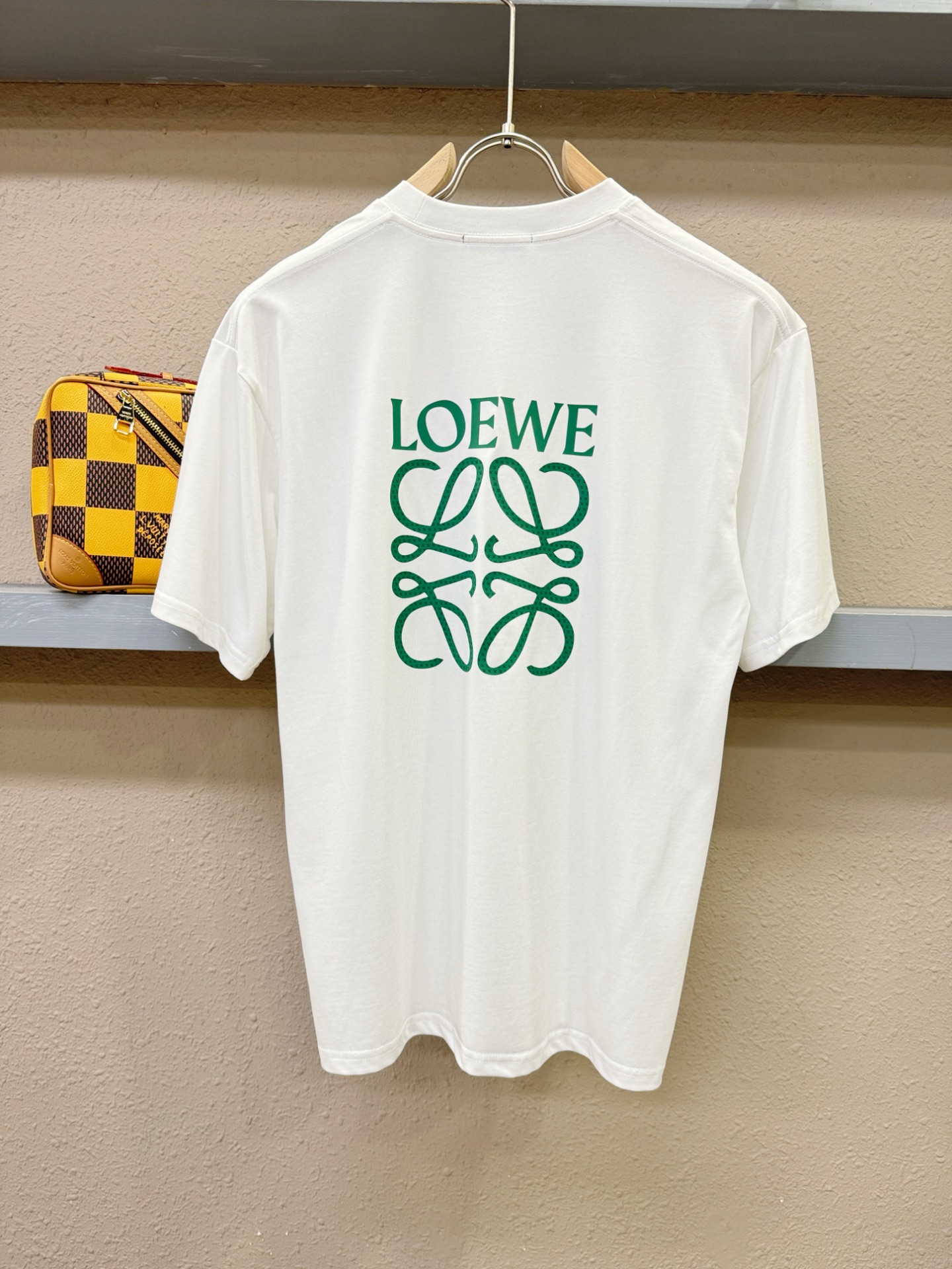  LOEWE罗意威 2025春夏新款短袖T恤！走秀图案时尚休闲短袖T恤衫！设计logo设计！棉+天丝面料