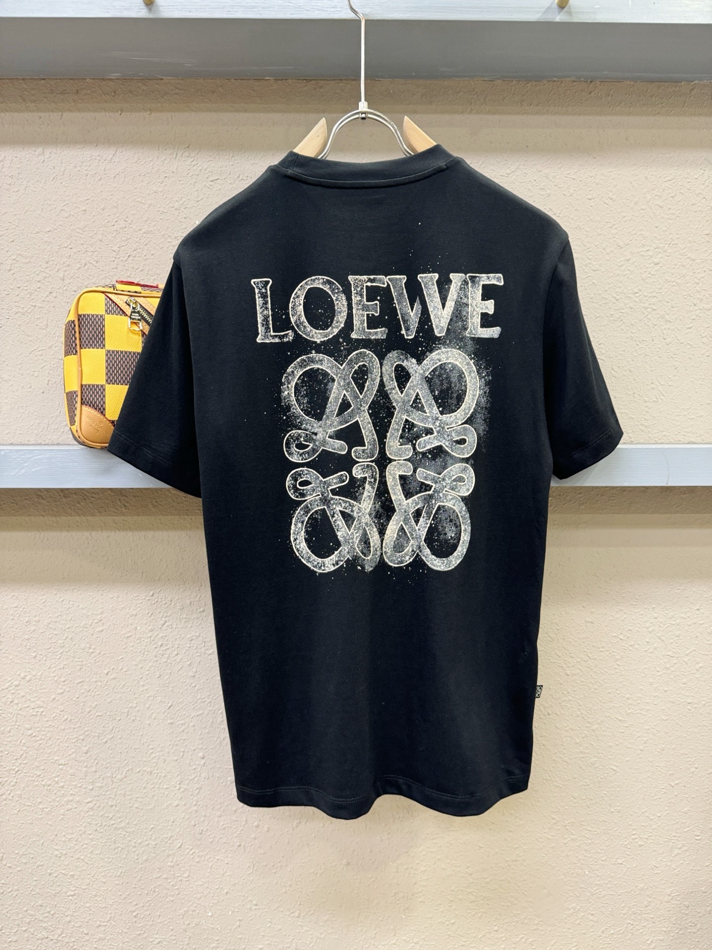  (最大可穿240斤) LOEWE罗意威 2025春夏新款短袖T恤！走秀图案时尚休闲短袖T恤衫！设计lo