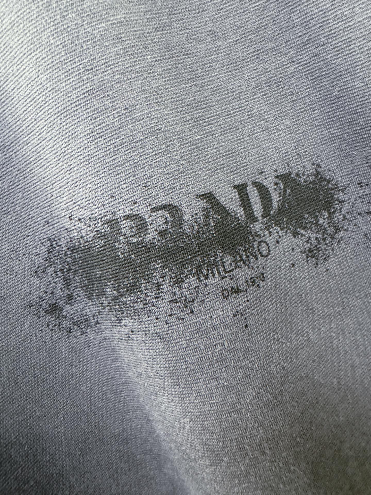  (最大可穿240斤) PRADA 普拉达 2025春夏新款短袖T恤！走秀图案时尚休闲短袖T恤衫！设计l