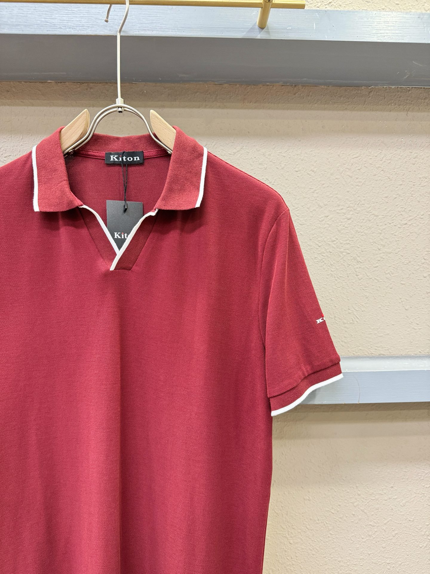  Kiton 2025官方春夏新款 专柜同步上市 男士翻领短袖POLO衫，高端主线系列，进口珠地丝光棉面