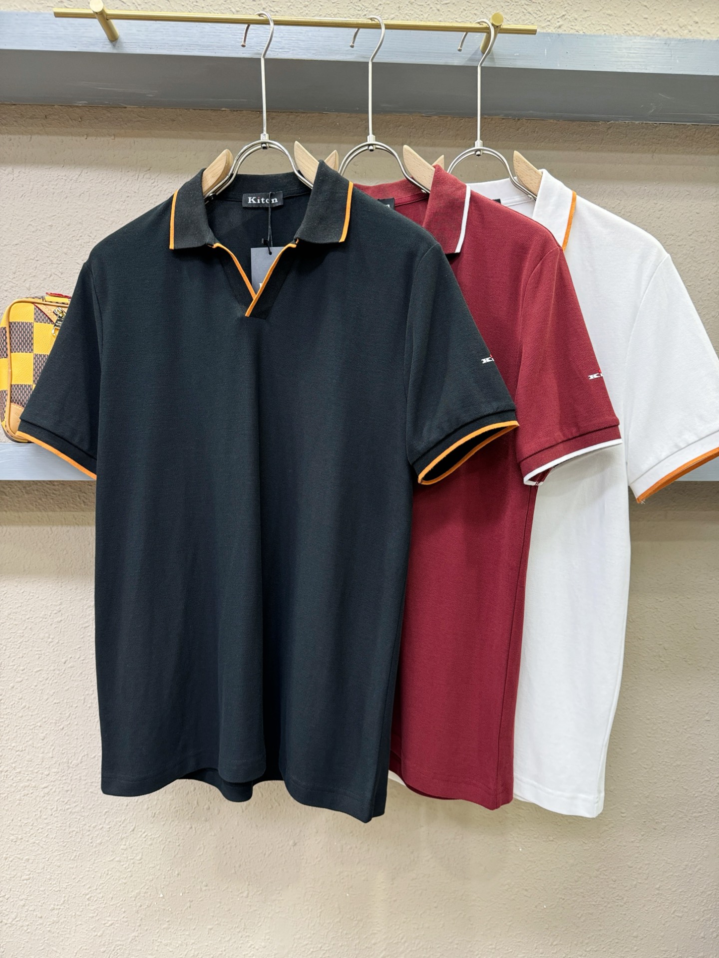  Kiton 2025官方春夏新款 专柜同步上市 男士翻领短袖POLO衫，高端主线系列，进口珠地丝光棉面