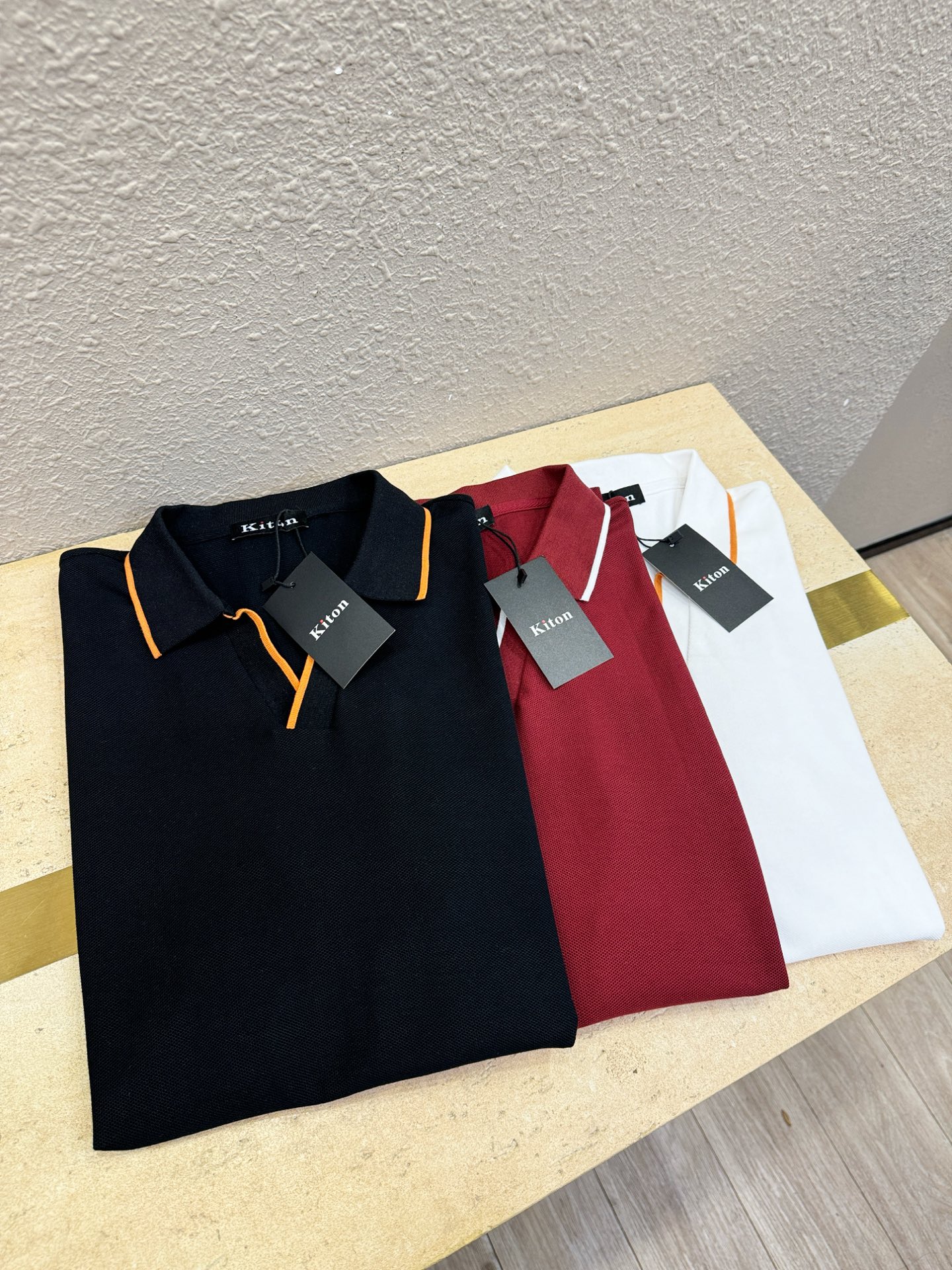  Kiton 2025官方春夏新款 专柜同步上市 男士翻领短袖POLO衫，高端主线系列，进口珠地丝光棉面