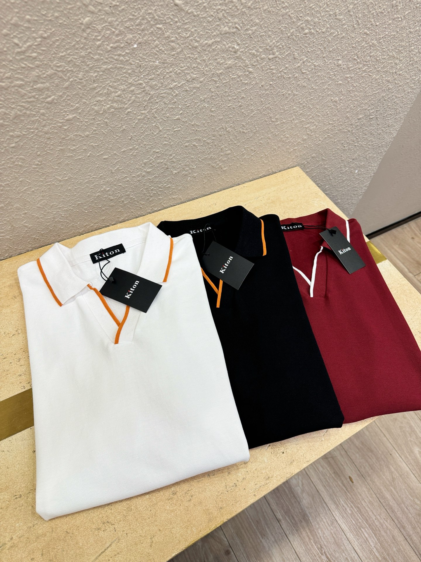  Kiton 2025官方春夏新款 专柜同步上市 男士翻领短袖POLO衫，高端主线系列，进口珠地丝光棉面