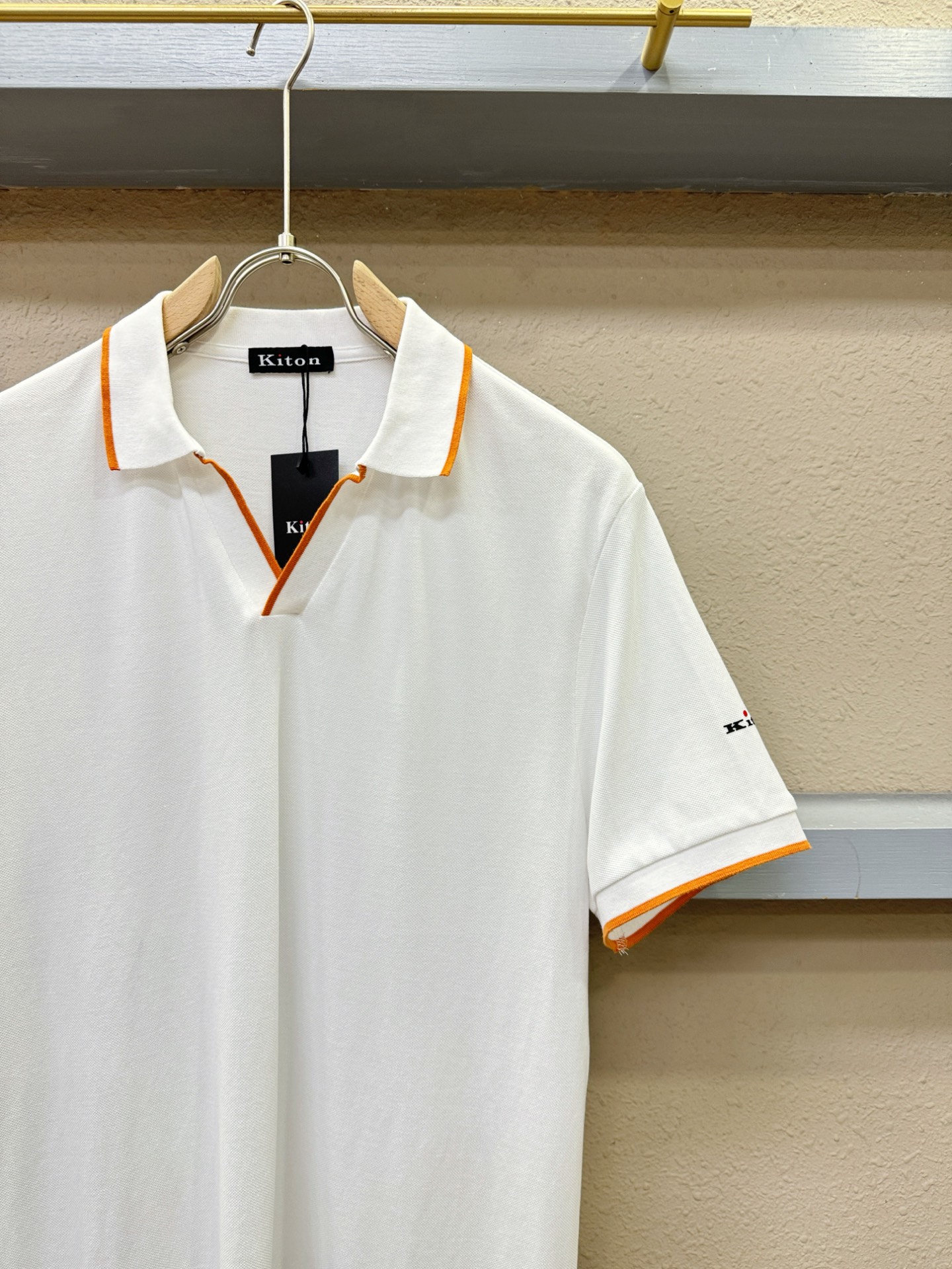  Kiton 2025官方春夏新款 专柜同步上市 男士翻领短袖POLO衫，高端主线系列，进口珠地丝光棉面
