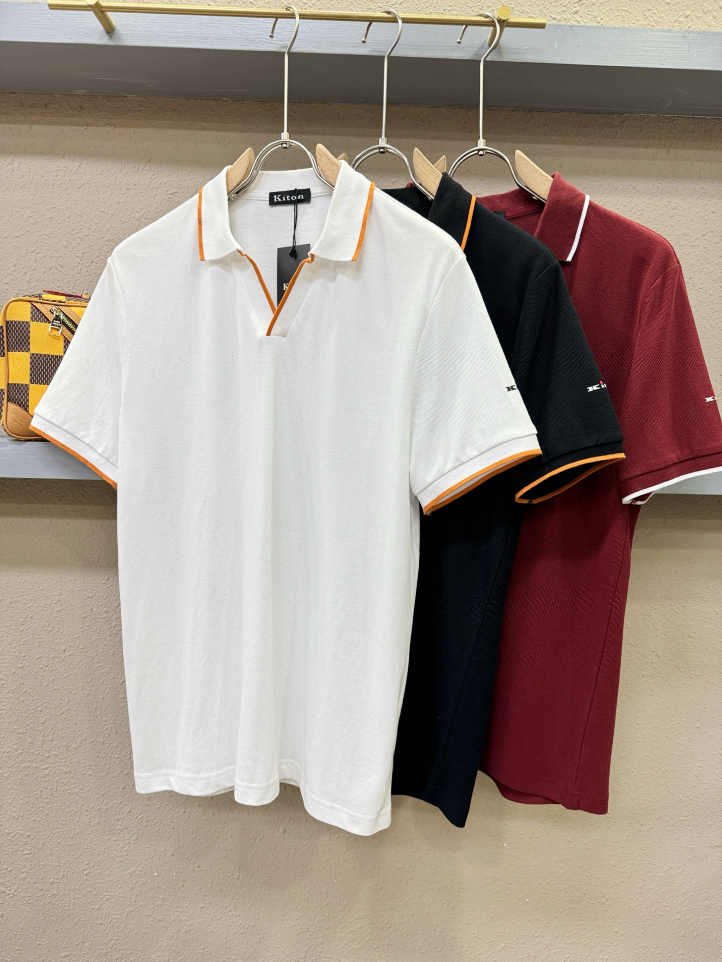  Kiton 2025官方春夏新款 专柜同步上市 男士翻领短袖POLO衫，高端主线系列，进口珠地丝光棉面