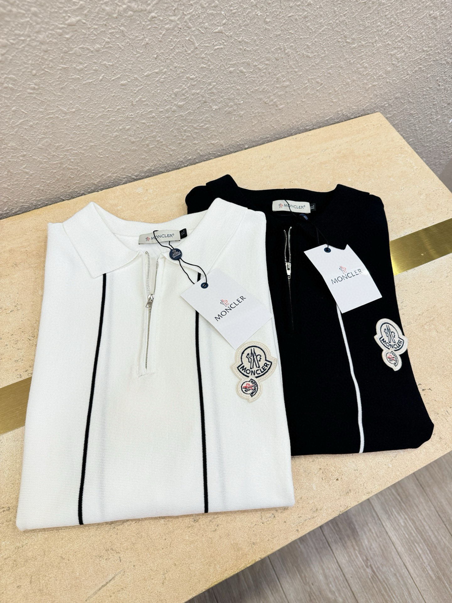  Moncler蒙口 2025春夏新品针织短袖，进口针织面料，手感柔软。顶级进口私货，时尚设计潮流短袖针