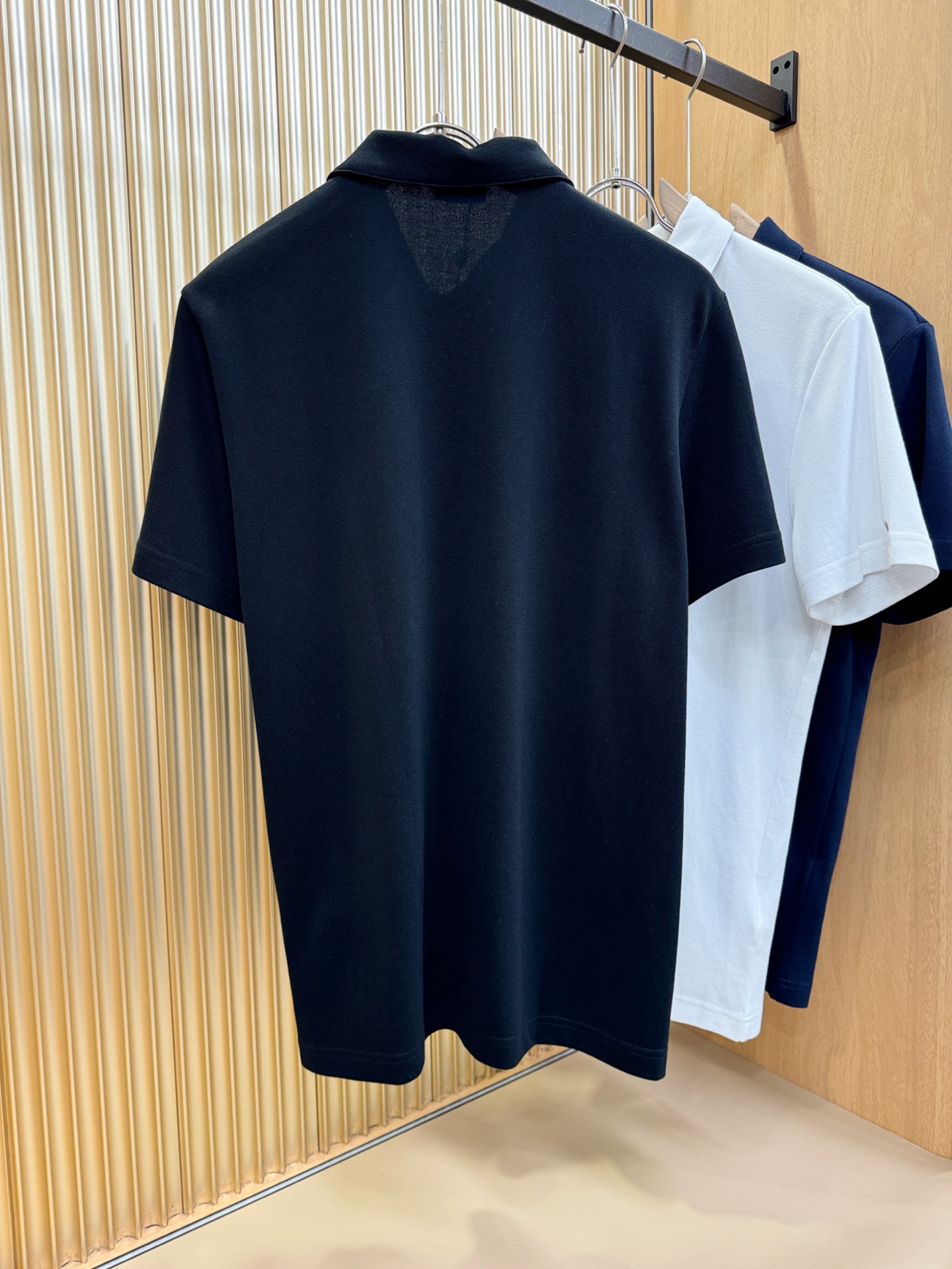  Moncler蒙口 2025官方春夏新款 专柜同步上市 男士翻领短袖POLO衫，高端主线系列，进口珠地