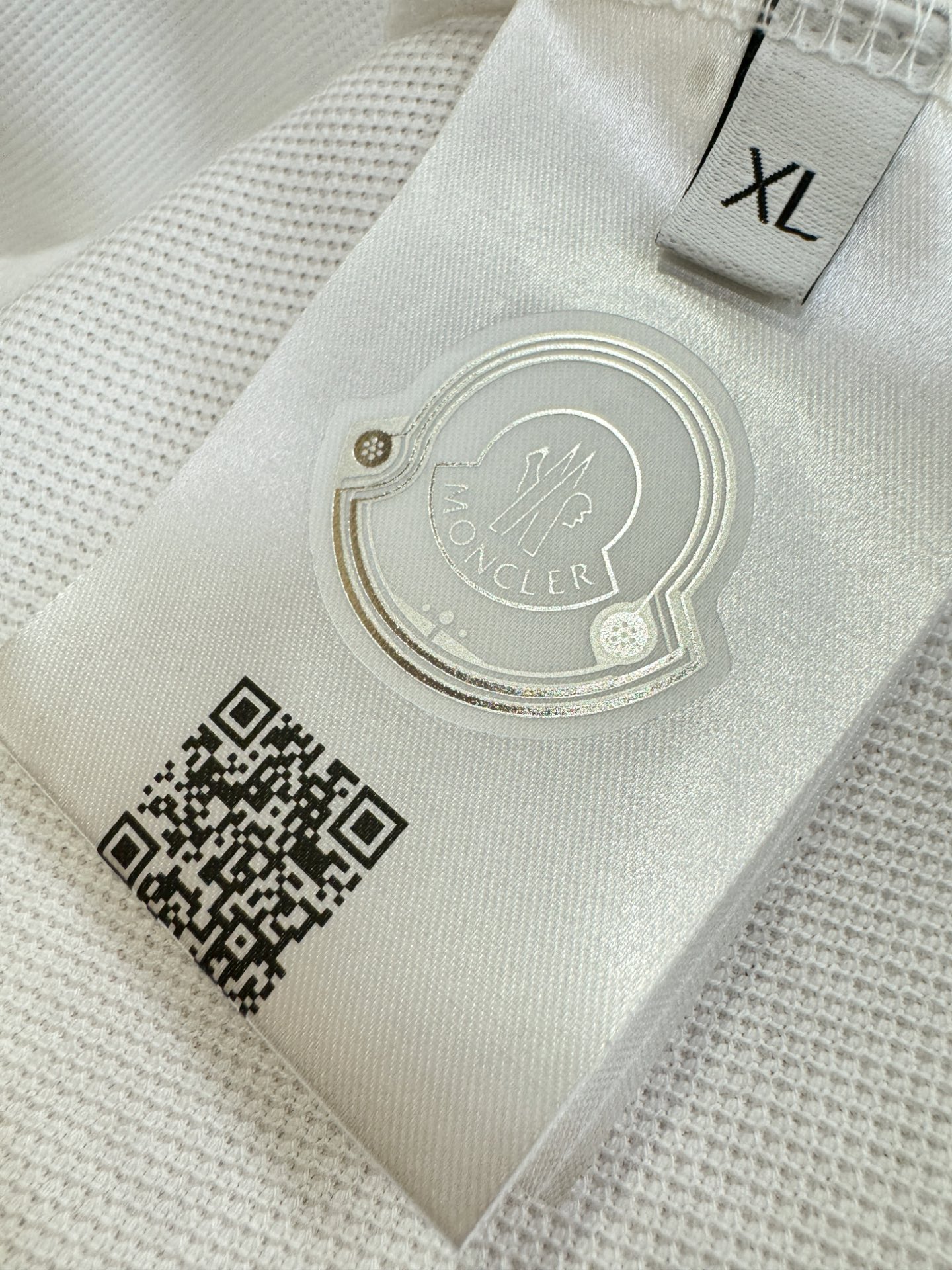  Moncler蒙口 2025官方春夏新款 专柜同步上市 男士翻领短袖POLO衫，高端主线系列，进口珠地