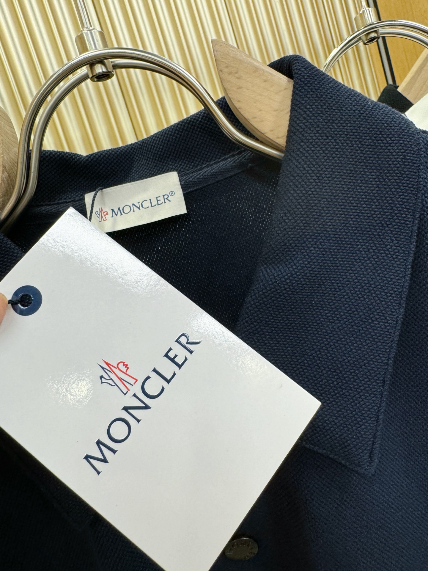  Moncler蒙口 2025官方春夏新款 专柜同步上市 男士翻领短袖POLO衫，高端主线系列，进口珠地