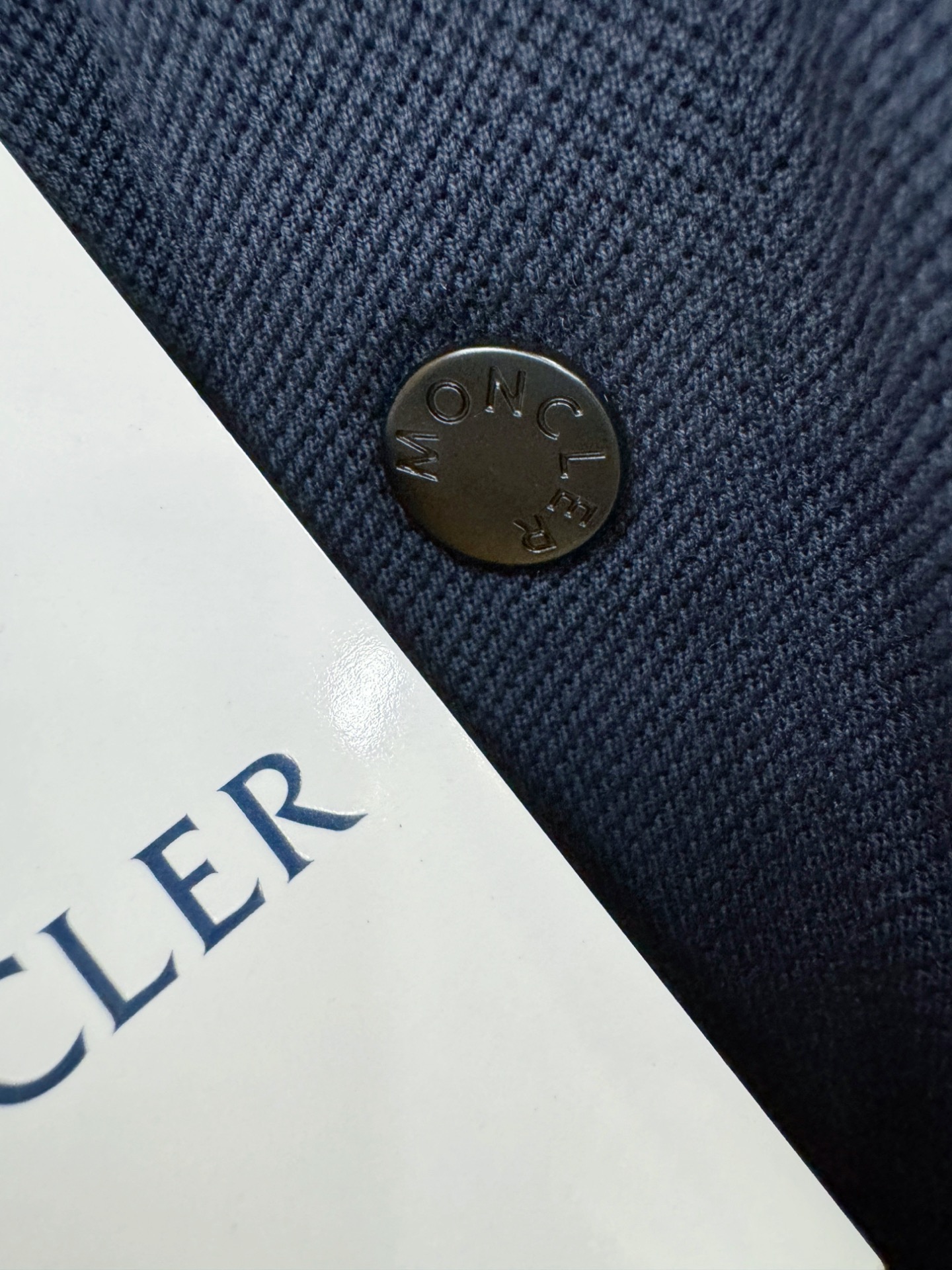  Moncler蒙口 2025官方春夏新款 专柜同步上市 男士翻领短袖POLO衫，高端主线系列，进口珠地