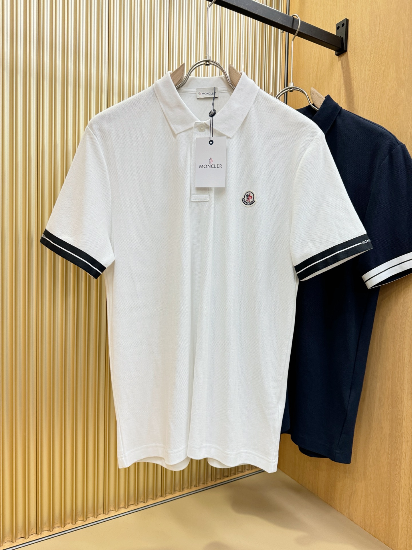  Moncler蒙口 2025官方春夏新款 专柜同步上市 男士翻领短袖POLO衫，高端主线系列，进口珠地