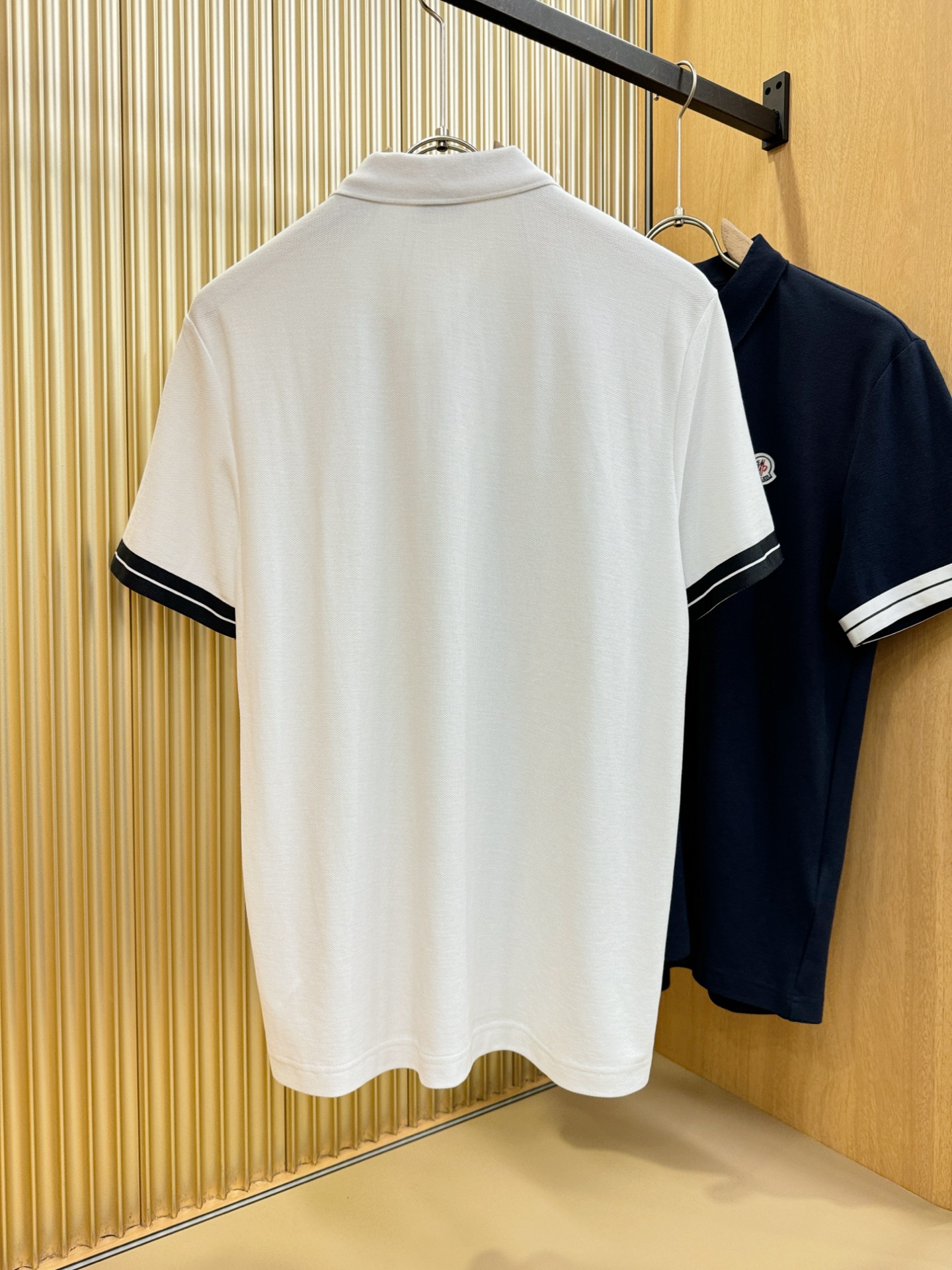  Moncler蒙口 2025官方春夏新款 专柜同步上市 男士翻领短袖POLO衫，高端主线系列，进口珠地