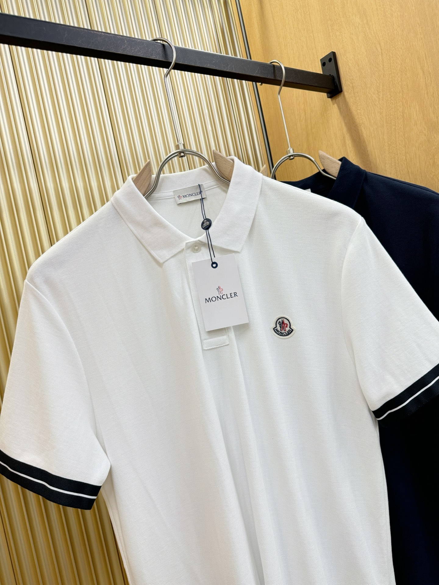  Moncler蒙口 2025官方春夏新款 专柜同步上市 男士翻领短袖POLO衫，高端主线系列，进口珠地