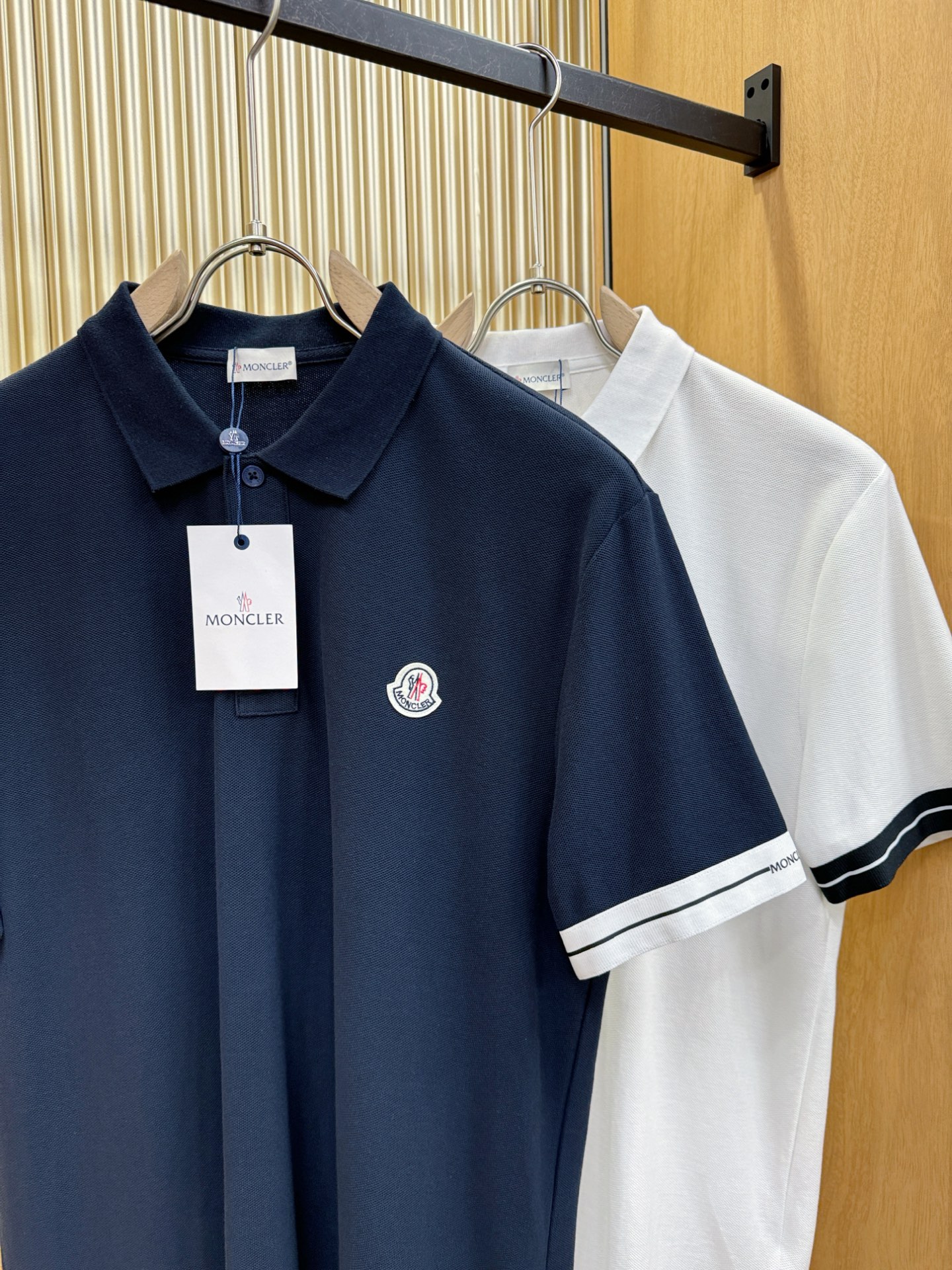  Moncler蒙口 2025官方春夏新款 专柜同步上市 男士翻领短袖POLO衫，高端主线系列，进口珠地