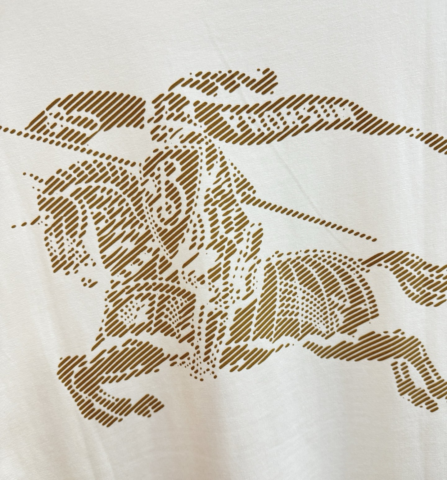 (最大可穿240斤) BURBERRY巴宝莉 2025春夏新款短袖T恤！走秀图案时尚休闲短袖T恤衫！设