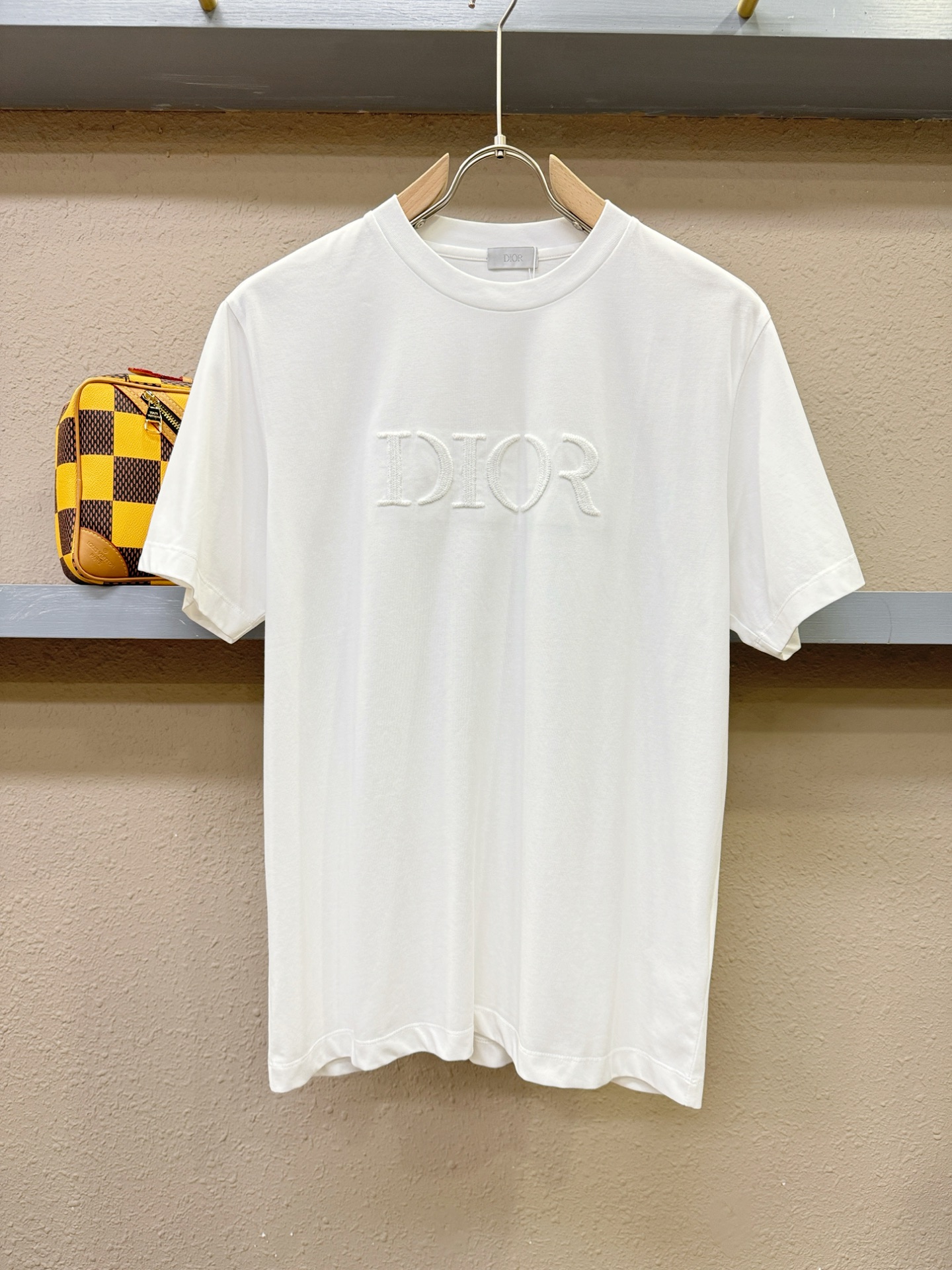(最大可穿240斤) Dior迪奥 2025春夏新款短袖T恤！走秀图案时尚休闲短袖T恤衫！设计logo设