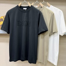 (最大可穿240斤) Dior迪奥 2025春夏新款短袖T恤!走秀图案时尚休闲短袖T恤衫!设计logo设 (最大可穿240斤) Dior迪奥 2025春夏新款短袖T恤!走秀图案时尚休闲短袖T恤衫!设计logo设
