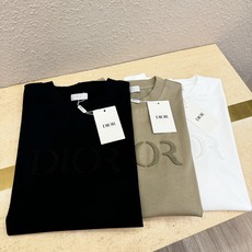 (最大可穿240斤) Dior迪奥 2025春夏新款短袖T恤!走秀图案时尚休闲短袖T恤衫!设计logo设 (最大可穿240斤) Dior迪奥 2025春夏新款短袖T恤!走秀图案时尚休闲短袖T恤衫!设计logo设