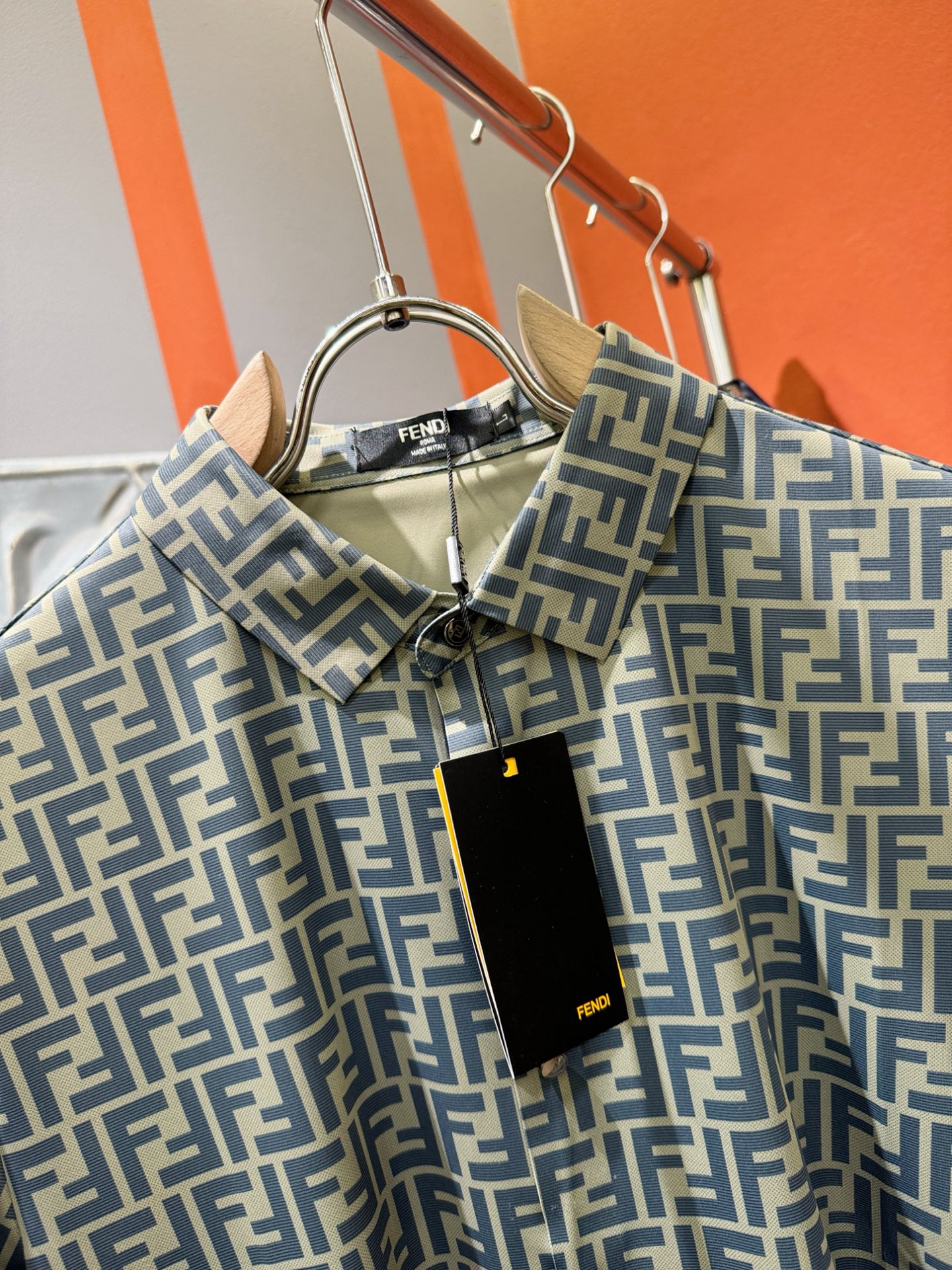 FENDI 2025 Ice-Filament Shirts: Unique Design, Online Sales Leader! - 图片 7