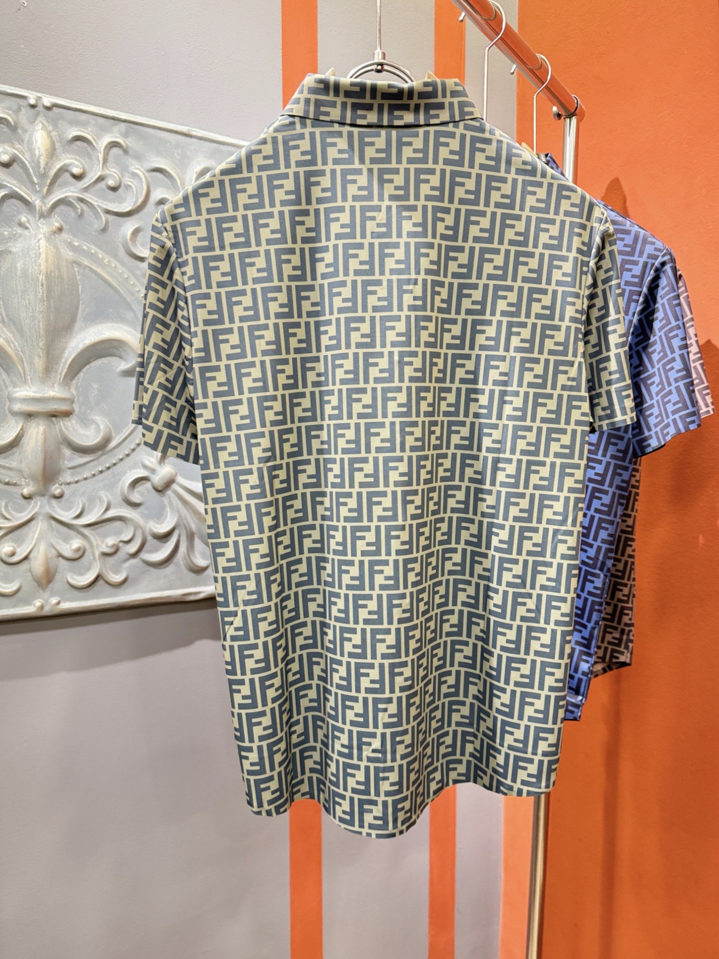 FENDI 2025 Ice-Filament Shirts: Unique Design, Online Sales Leader! - 图片 9