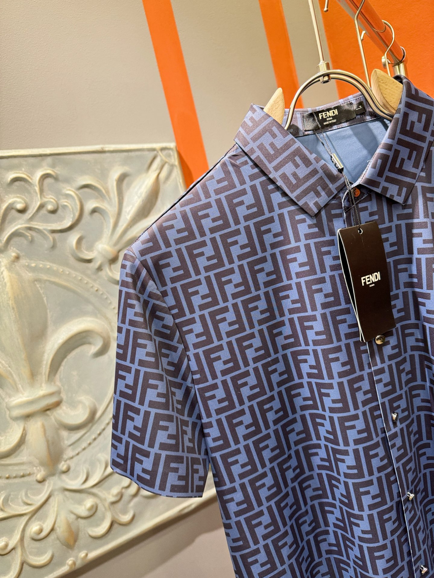 FENDI 2025 Ice-Filament Shirts: Rare Online Sales, Versatile Design, Stylish and Elegant! - 图片 5
