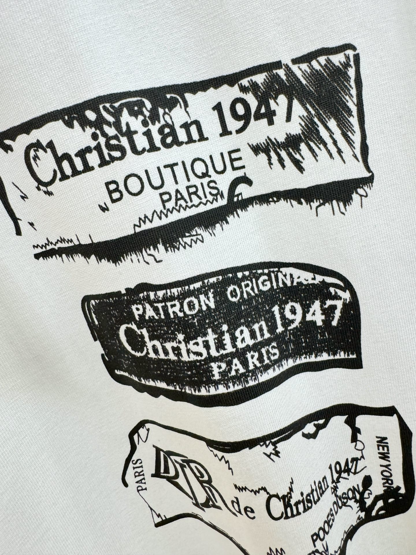 (最大可穿240斤) Dior迪奥 2025春夏新款短袖T恤！走秀图案时尚休闲短袖T恤衫！设计logo设