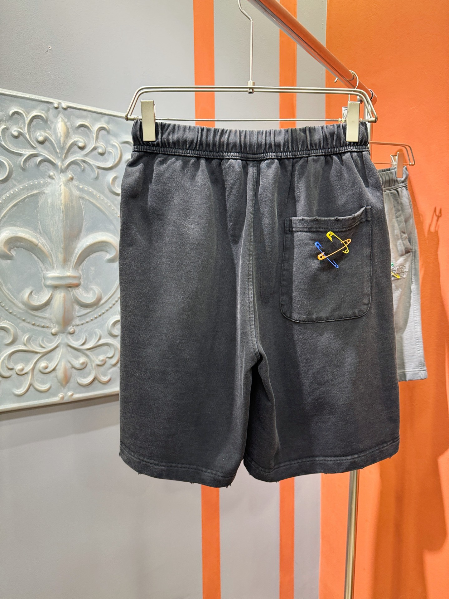  Balenciaga巴黎世家爆款短裤2025ss新款男士休闲短裤，高端版本！专柜定制面料 透气舒适度高