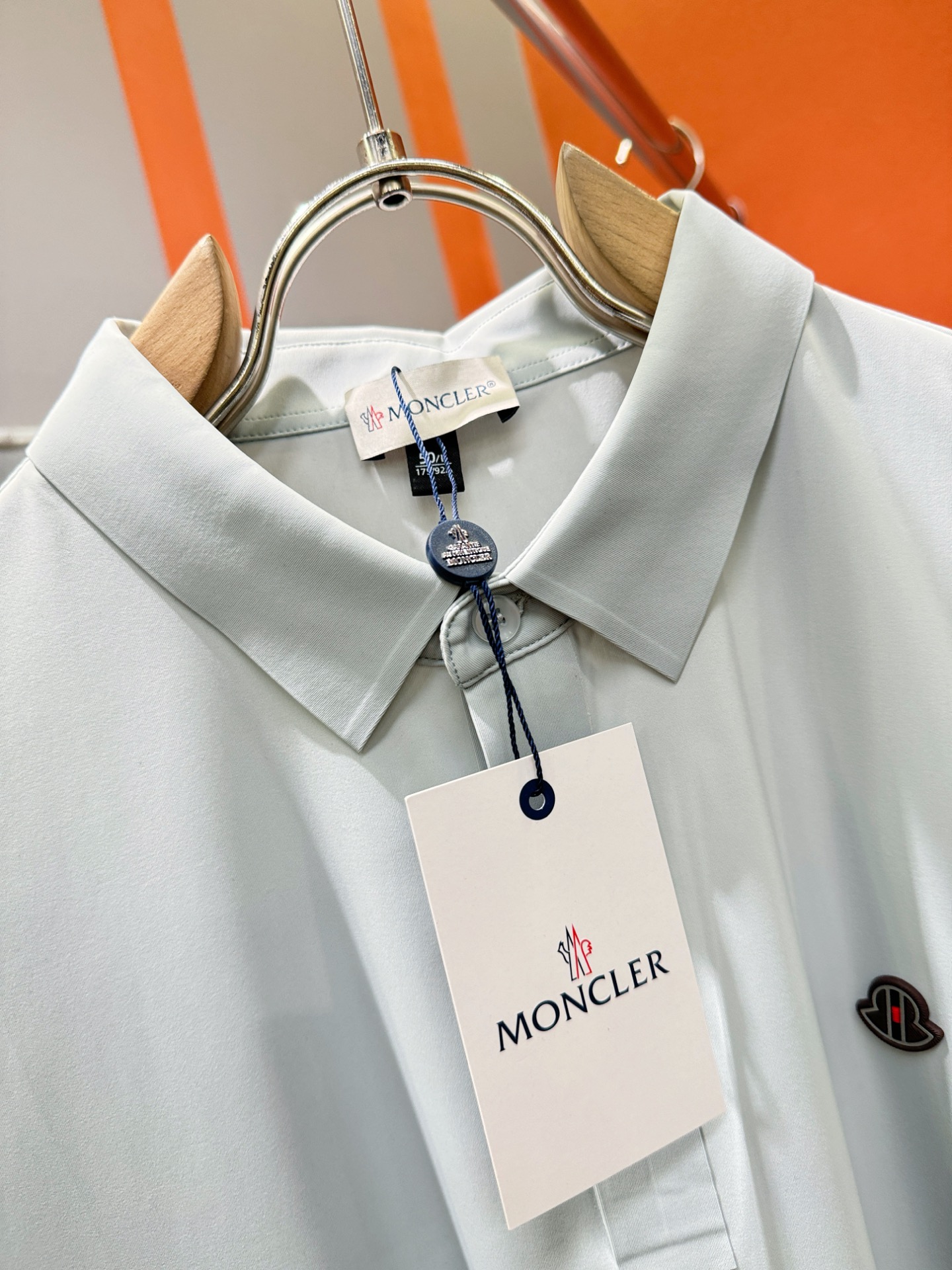  Moncler蒙口 2025 新款衬衫，贸易公司渠道稀出，领先官网发售！经典休闲衬衫搭配独特的设计，简