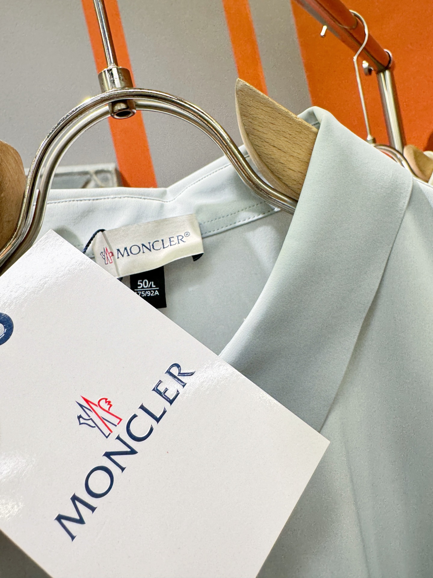  Moncler蒙口 2025 新款衬衫，贸易公司渠道稀出，领先官网发售！经典休闲衬衫搭配独特的设计，简