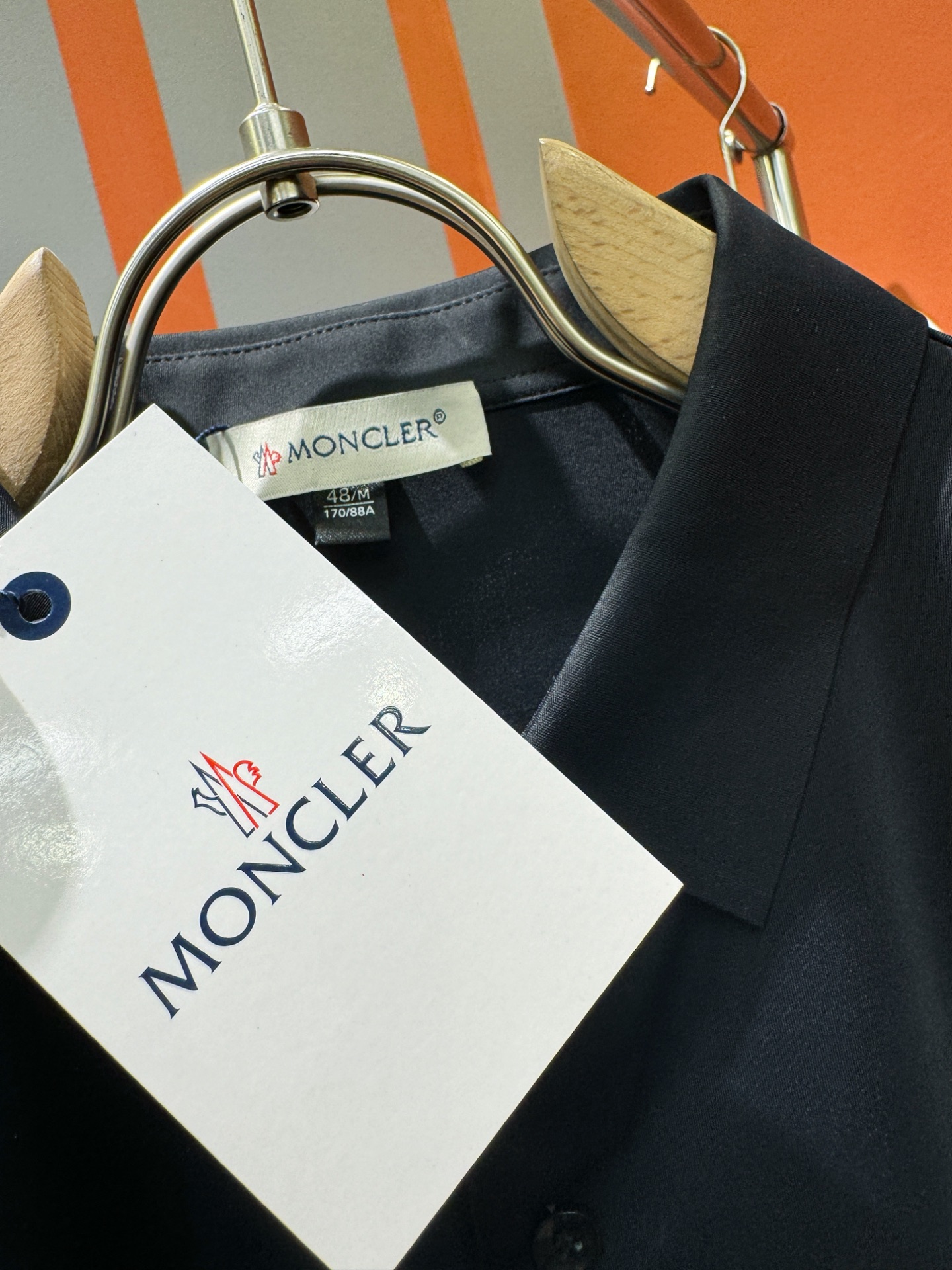 Moncler蒙口 2025官方春夏新款 专柜同步上市 男士翻领短袖POLO衫，高端主线系列，进口原版