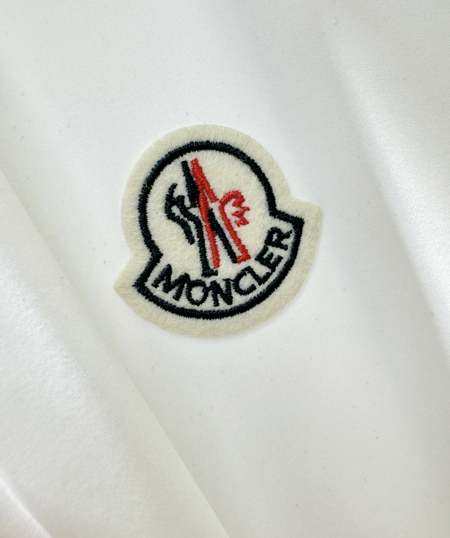  Moncler蒙口 2025官方春夏新款 专柜同步上市 男士翻领短袖POLO衫，高端主线系列，进口原版