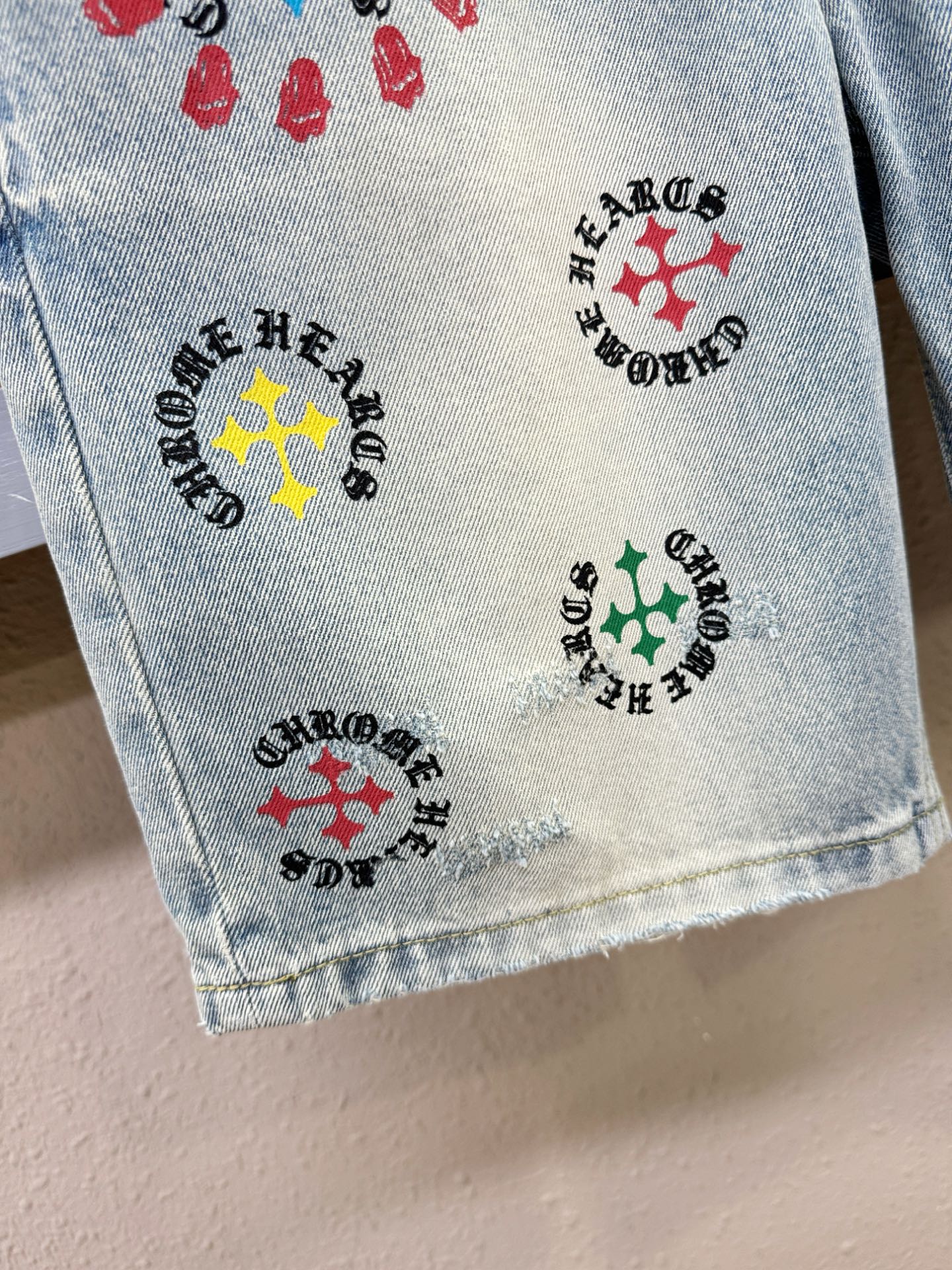  CHROME HEARTS 克罗心 2025新品，原版牛仔短裤 ，原版重工打造，品牌经典LOGO设计，