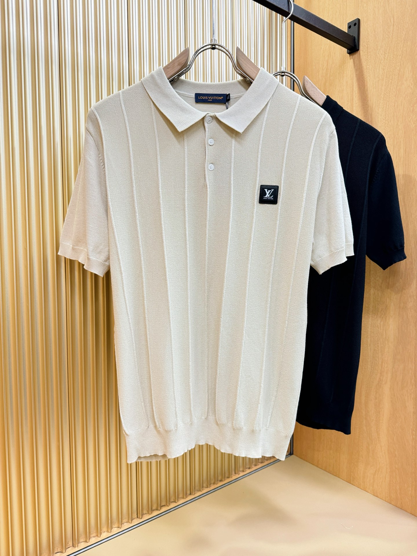 LV路易威登 2025春夏新品针织短袖，进口针织面料，手感柔软。顶级进口私货，时尚设计潮流短袖针织衫，不