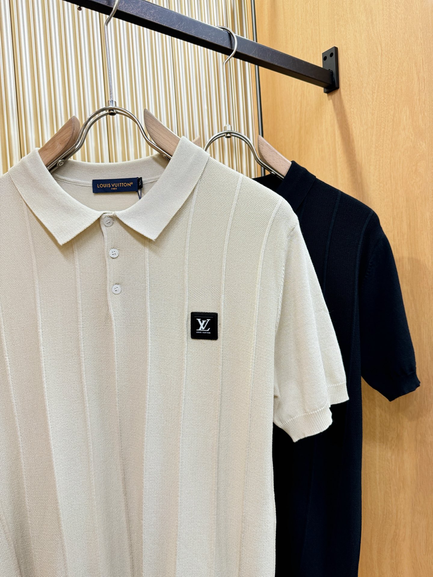 LV路易威登 2025春夏新品针织短袖，进口针织面料，手感柔软。顶级进口私货，时尚设计潮流短袖针织衫，不