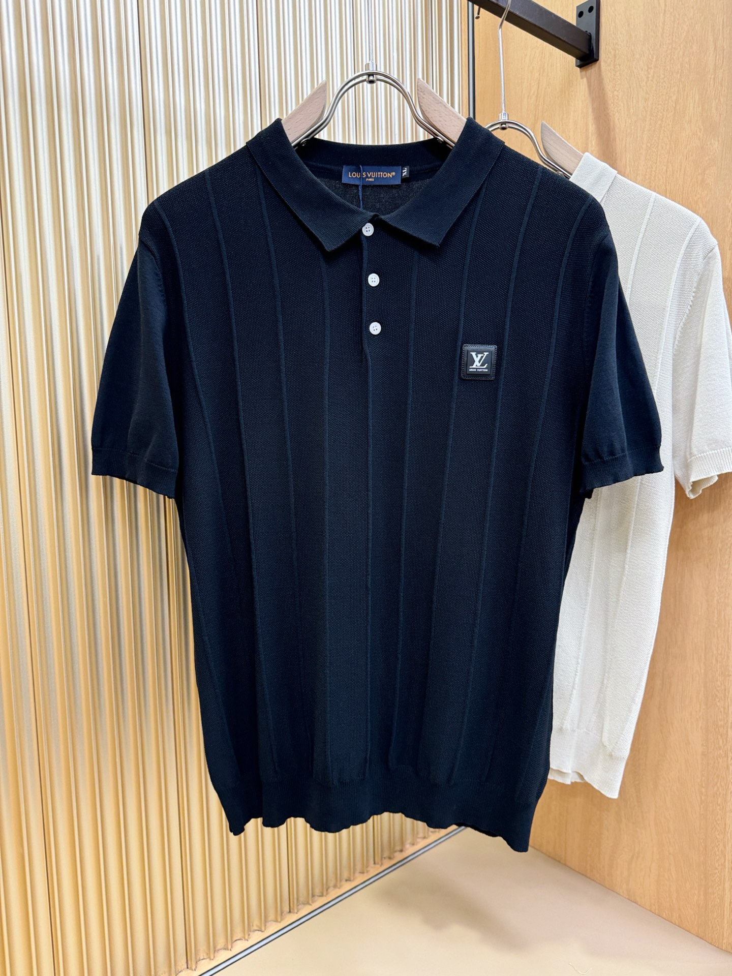 LV路易威登 2025春夏新品针织短袖，进口针织面料，手感柔软。顶级进口私货，时尚设计潮流短袖针织衫，不