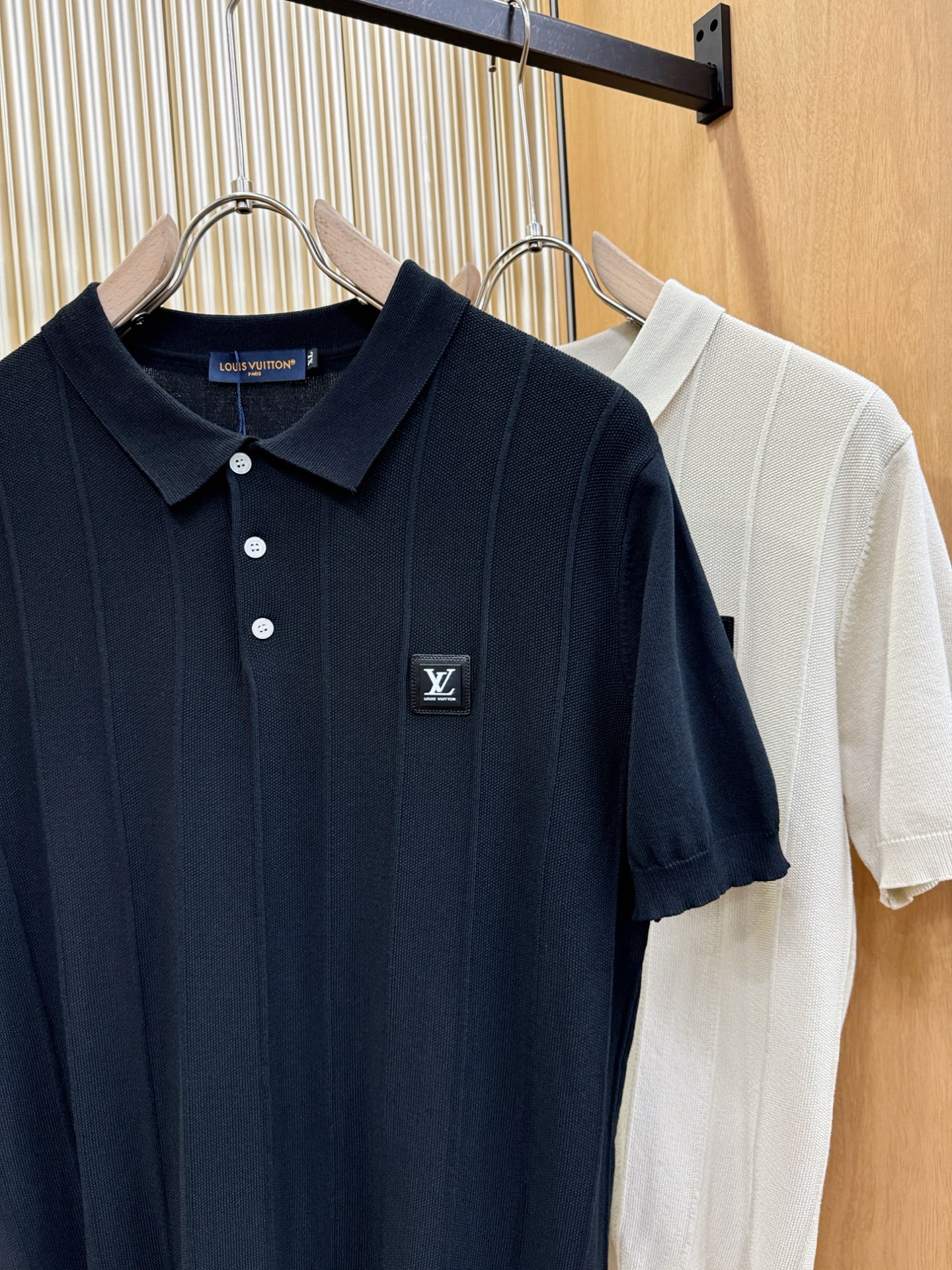 LV路易威登 2025春夏新品针织短袖，进口针织面料，手感柔软。顶级进口私货，时尚设计潮流短袖针织衫，不