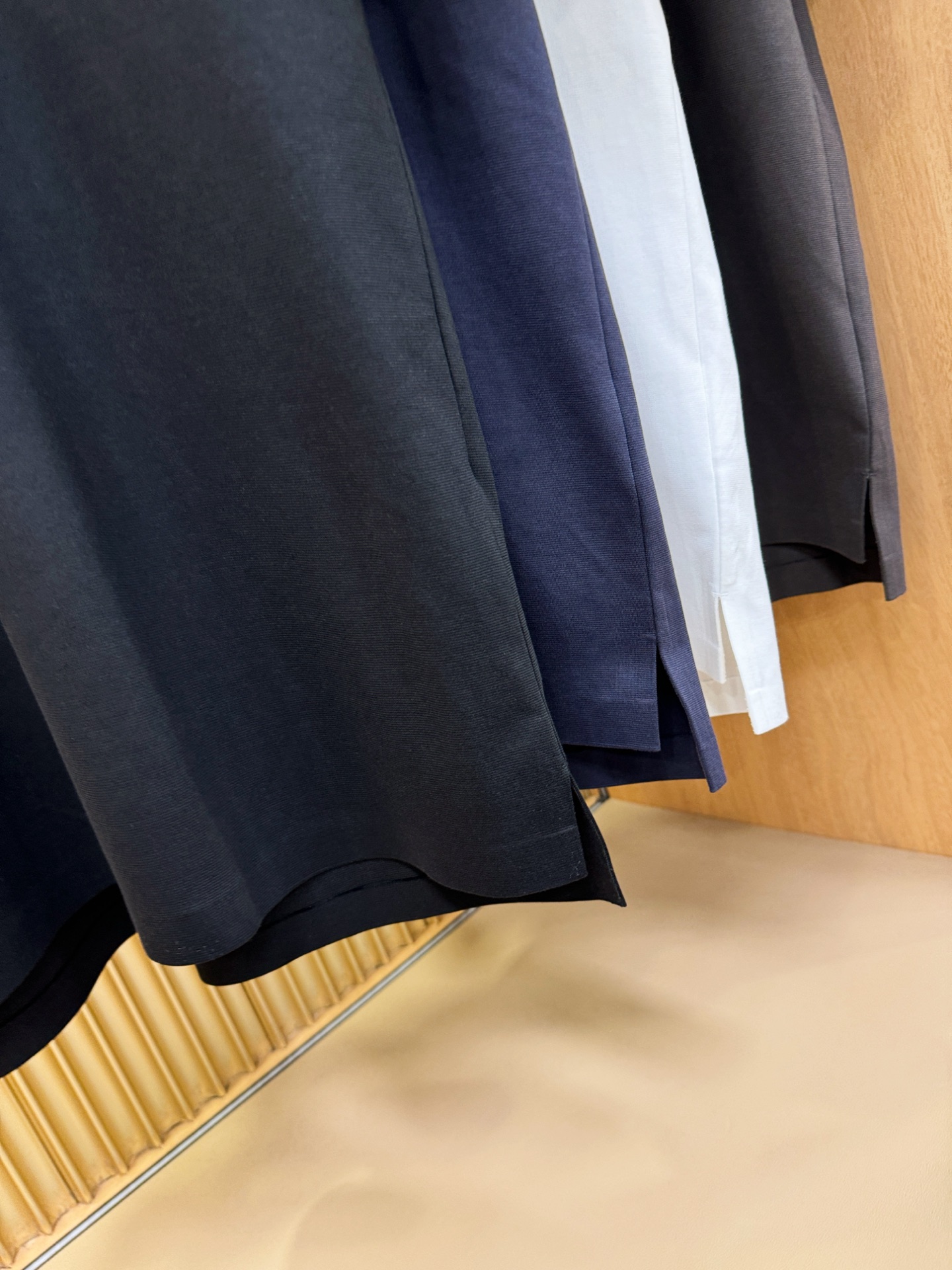 (最大可穿240斤) Moncler蒙口 2025春夏新款短袖T恤！走秀图案时尚休闲短袖T恤衫！设计lo