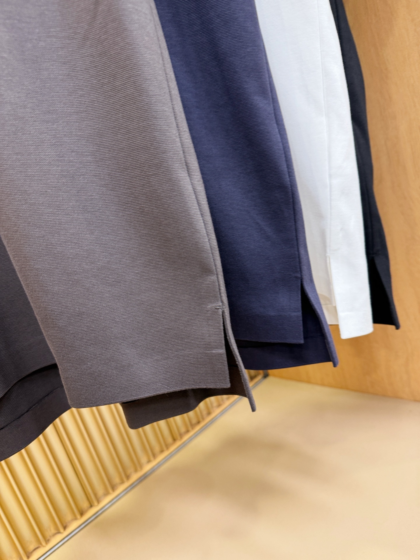 (最大可穿240斤) Moncler蒙口 2025春夏新款短袖T恤！走秀图案时尚休闲短袖T恤衫！设计lo