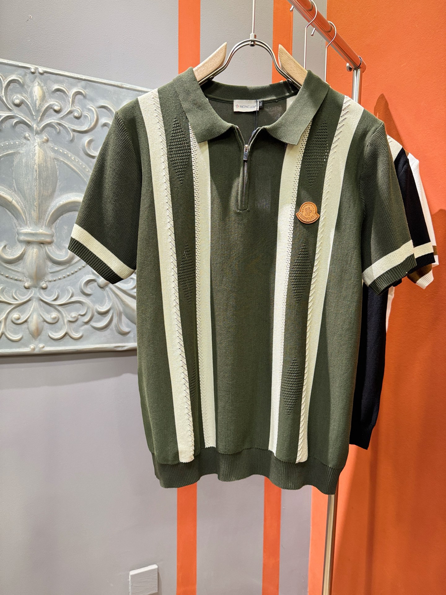 Moncler’s New Knitting Short-Sleeved Shirts: Luxury Fashion with Unquestioned Quality